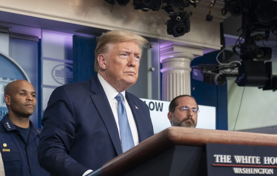美國總統川普反擊中國「美軍帶毒」的指控。(翻攝自白宮官網)