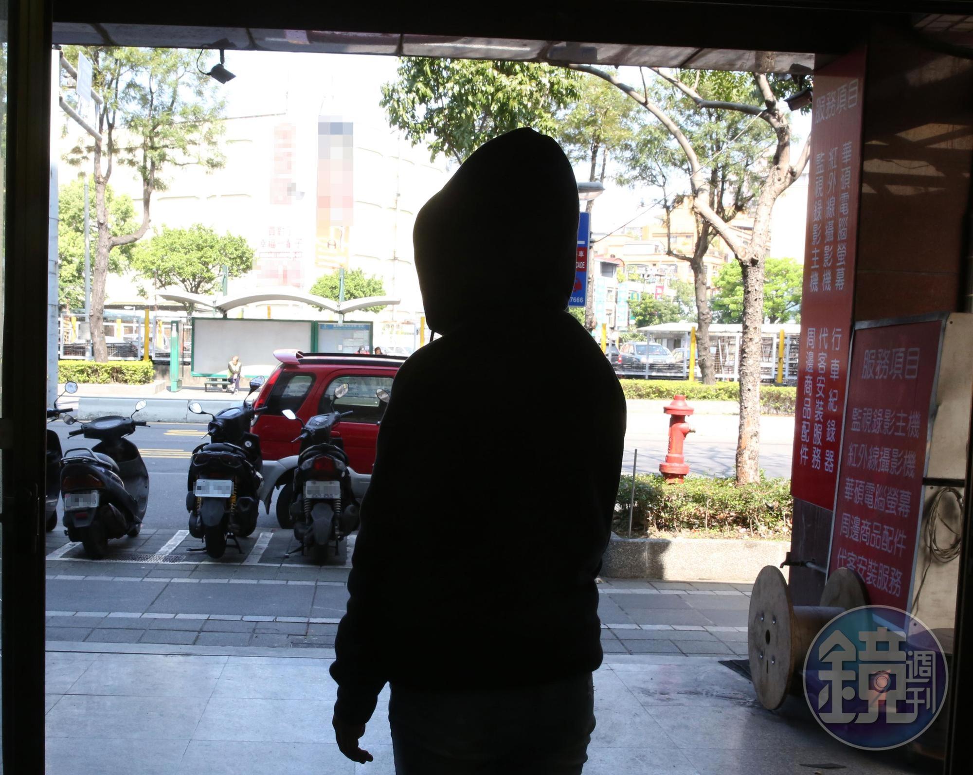 心慈（圖）遭建教組長性騷擾後，心中陰影始終揮之不去。