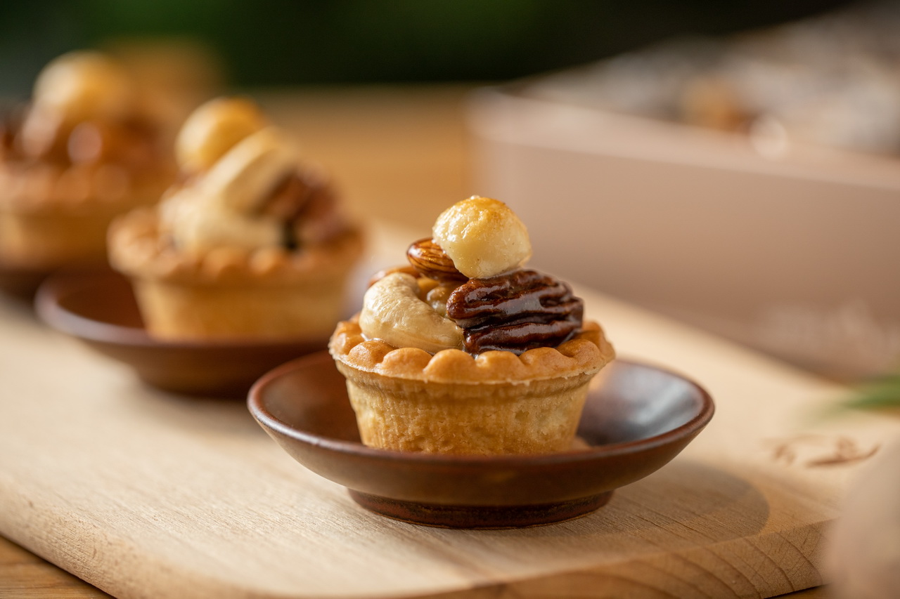 手工製作的「堅果塔」，堅果新鮮、塔皮酥脆且甜度剛好。（50元／個）