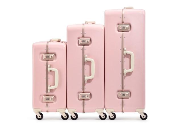 粉色系的行李箱最適合擁有少女心的你。(ACE BAGS & LUGGAGE提供)