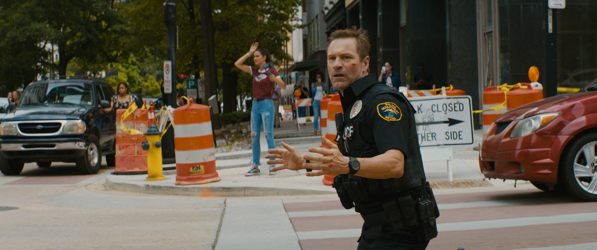 亞倫艾克哈特為了演出本片的警官角色，更跟隨洛杉磯S.W.A.T特種警察部隊一起出勤訓練。（甲上提供）