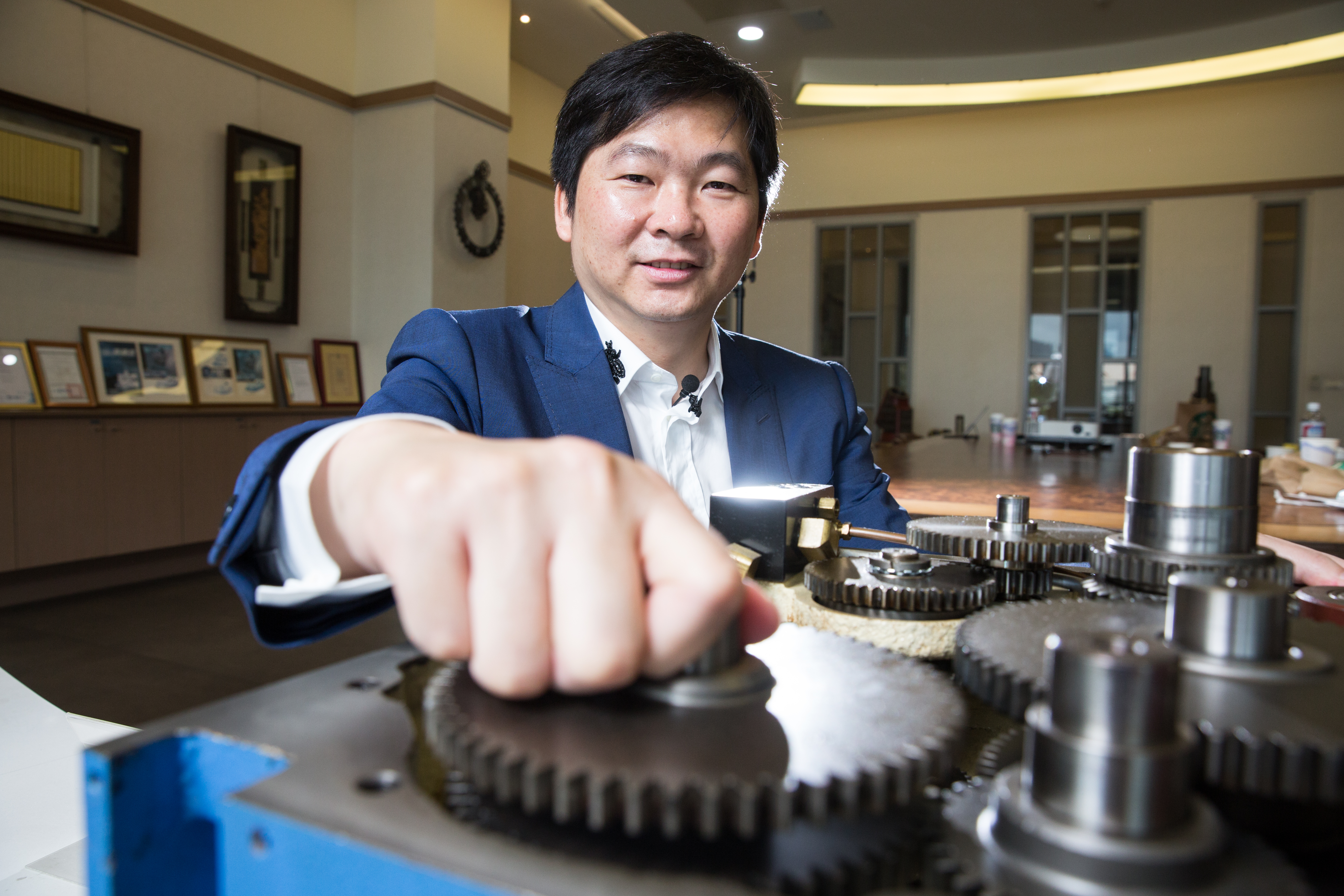 受中美貿易戰影響，市場景氣不佳，但張仕育認為，傳統產業人才培育不易，他已宣示不會放無薪假。