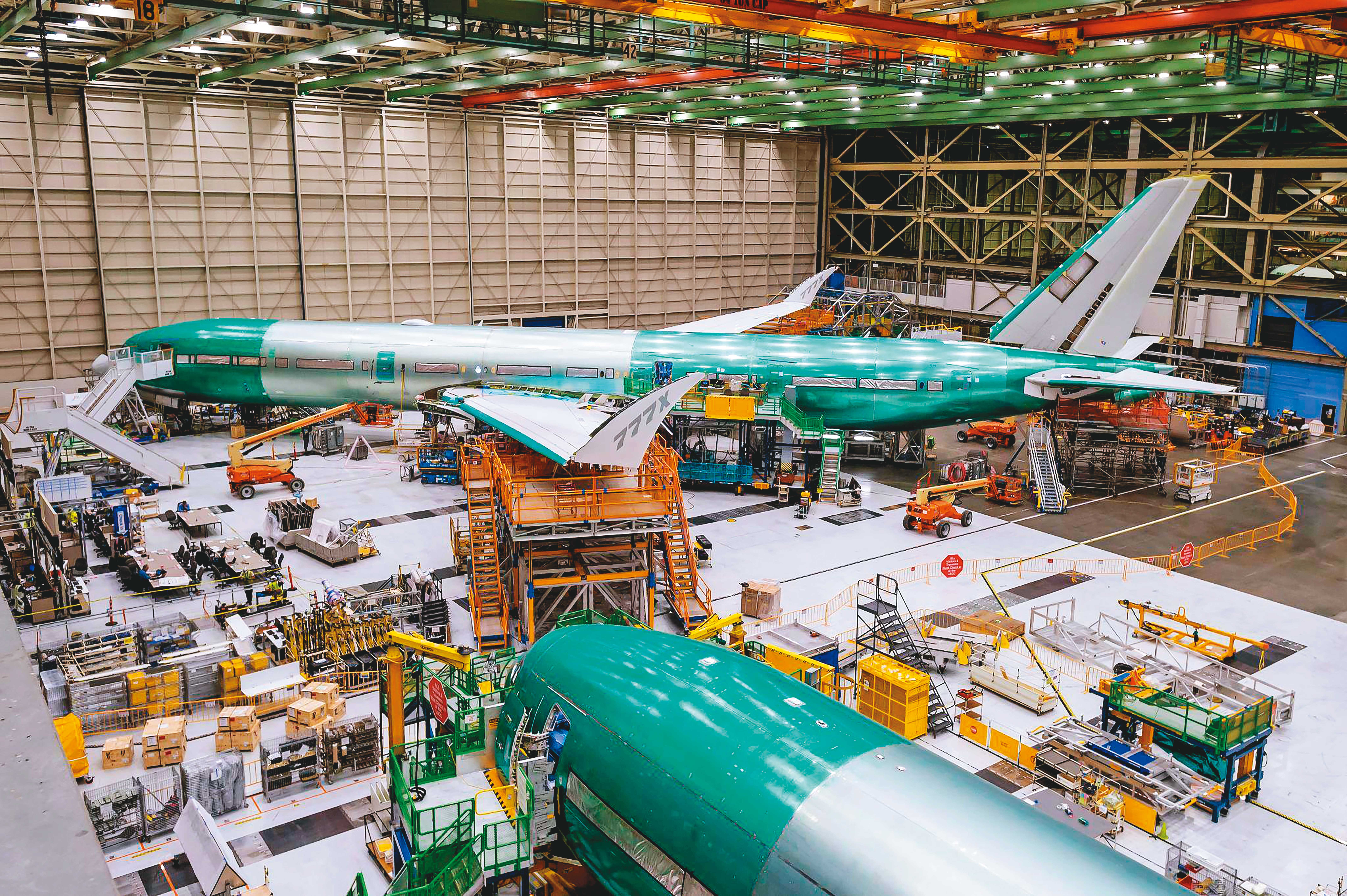 疫情發展讓企業陷入泥沼，近期信評公司開始調降美企業信用評等，例如波音。（翻攝波音臉書）