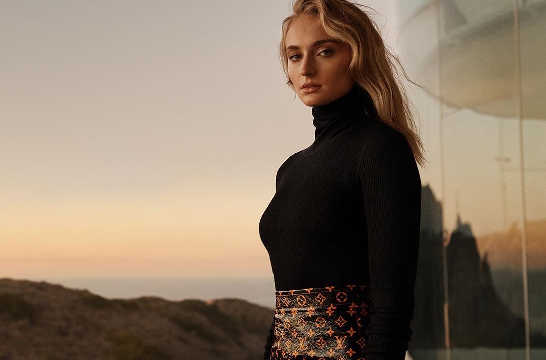 蘇菲特納嗆聲伊凡潔琳莉莉，抨擊她過分重視自由，而無視她到處趴趴走的行為容易危害他人的健康。（翻攝自蘇菲特納IG）