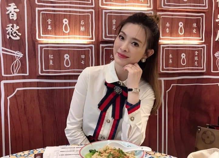 國標舞女王3月22日晚間22點22離世,恰好她和辛龍的雙雙節紀念日也是在22。(翻攝自劉真臉書)
