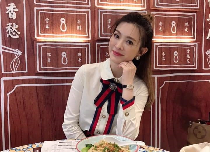 國標舞女王3月22日晚間22點22離世，恰好她和辛龍的雙雙節紀念日也是在22。（翻攝自劉真臉書）