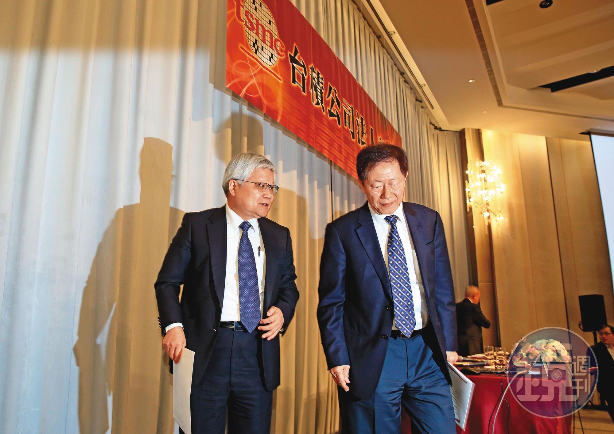 雖然外資大賣台積電,但因台積電體質佳,吸引5大壽險公司進場接手。