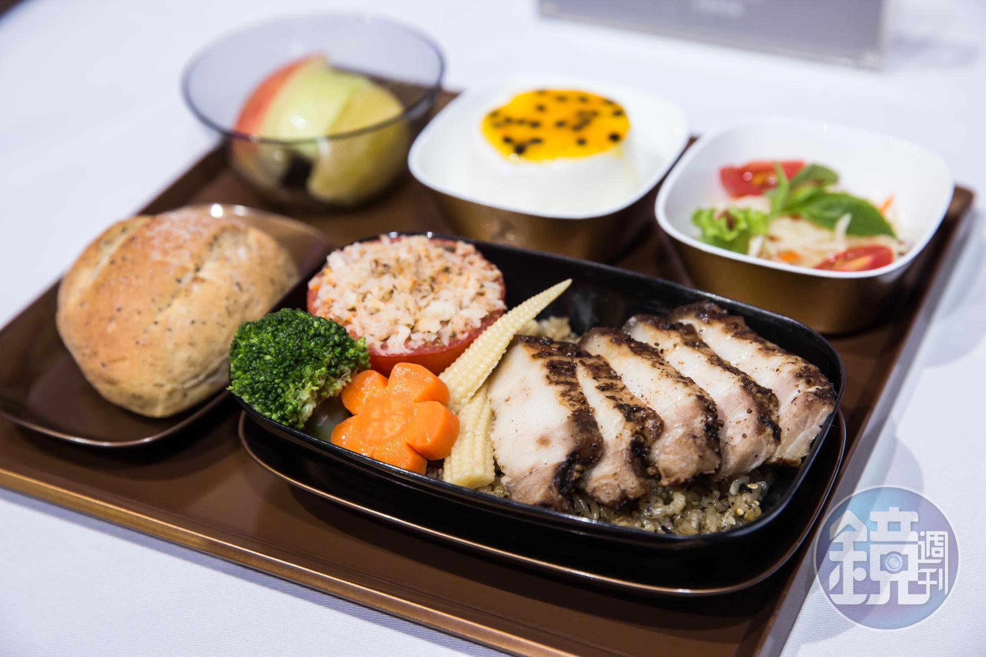 星宇航空的經濟艙飛機餐胡同燒肉,就是能率董家投資的事業之一。