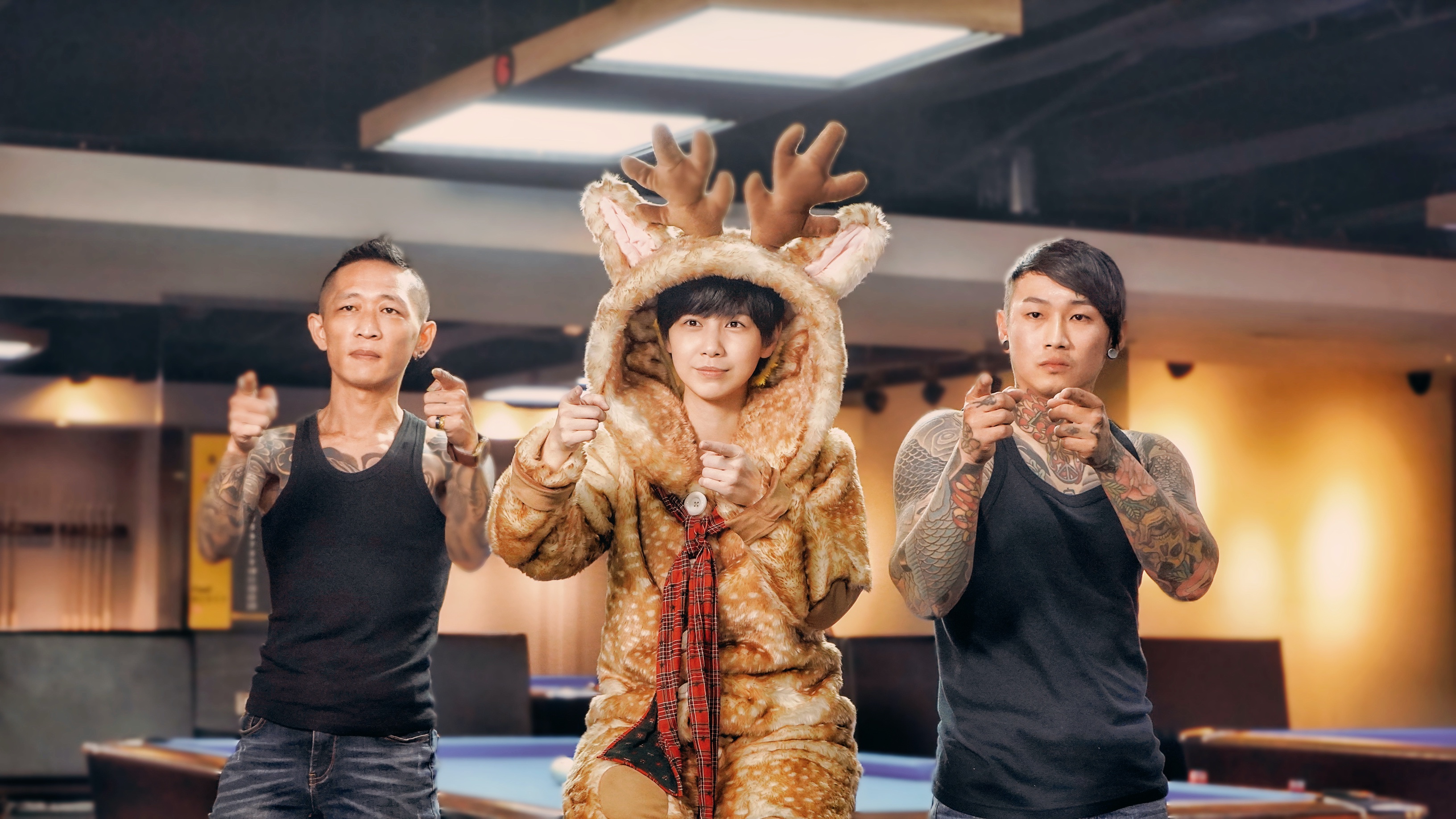 魏嘉瑩為拍攝新歌〈東東路〉MV，竟穿著可愛麋鹿裝跳舞。（小魏工作室提供）