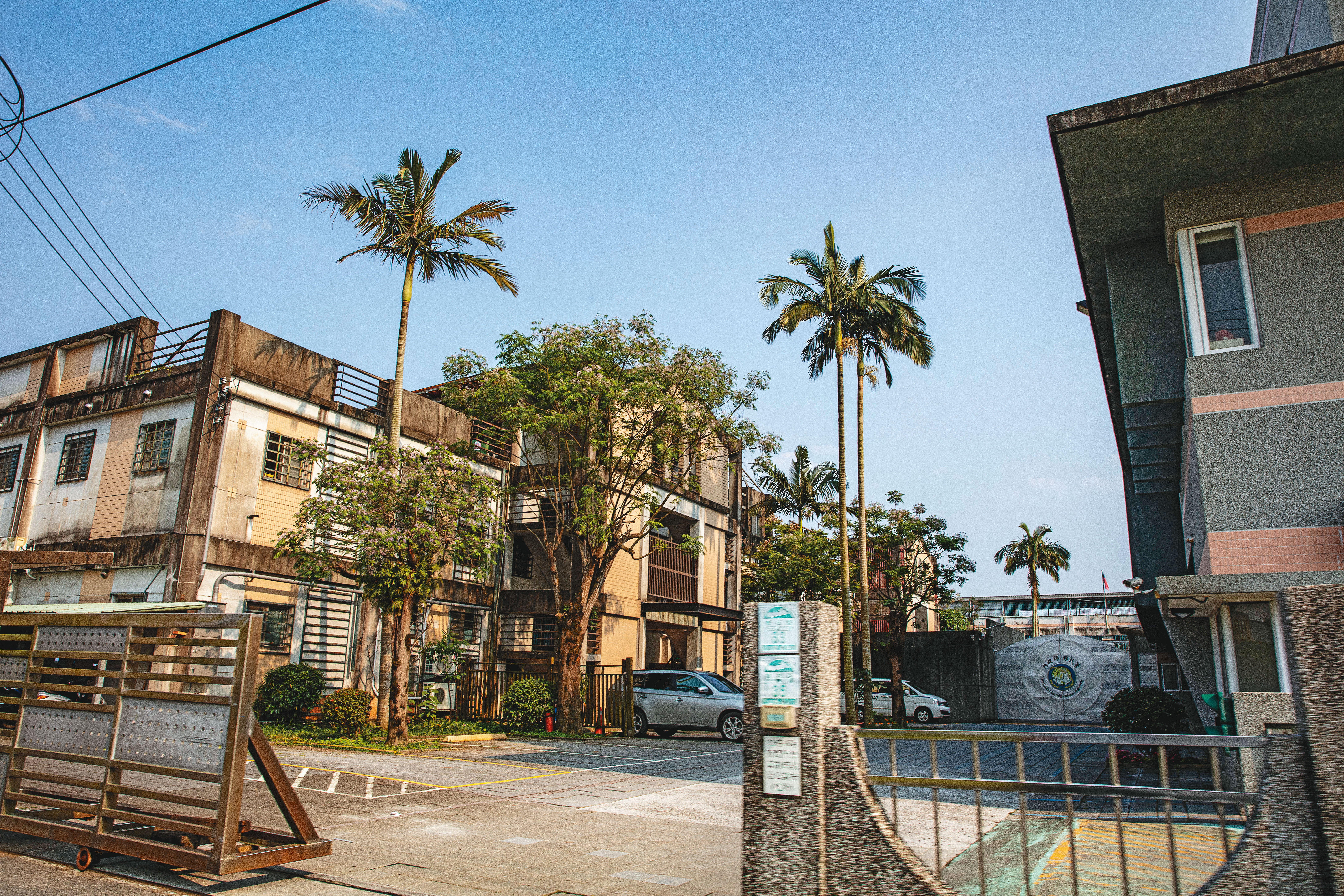 本刊接獲5通移工求救電話錄音檔爆料，指宜蘭移工收容所的防疫措施不夠確實，甚至管理不夠人性化。