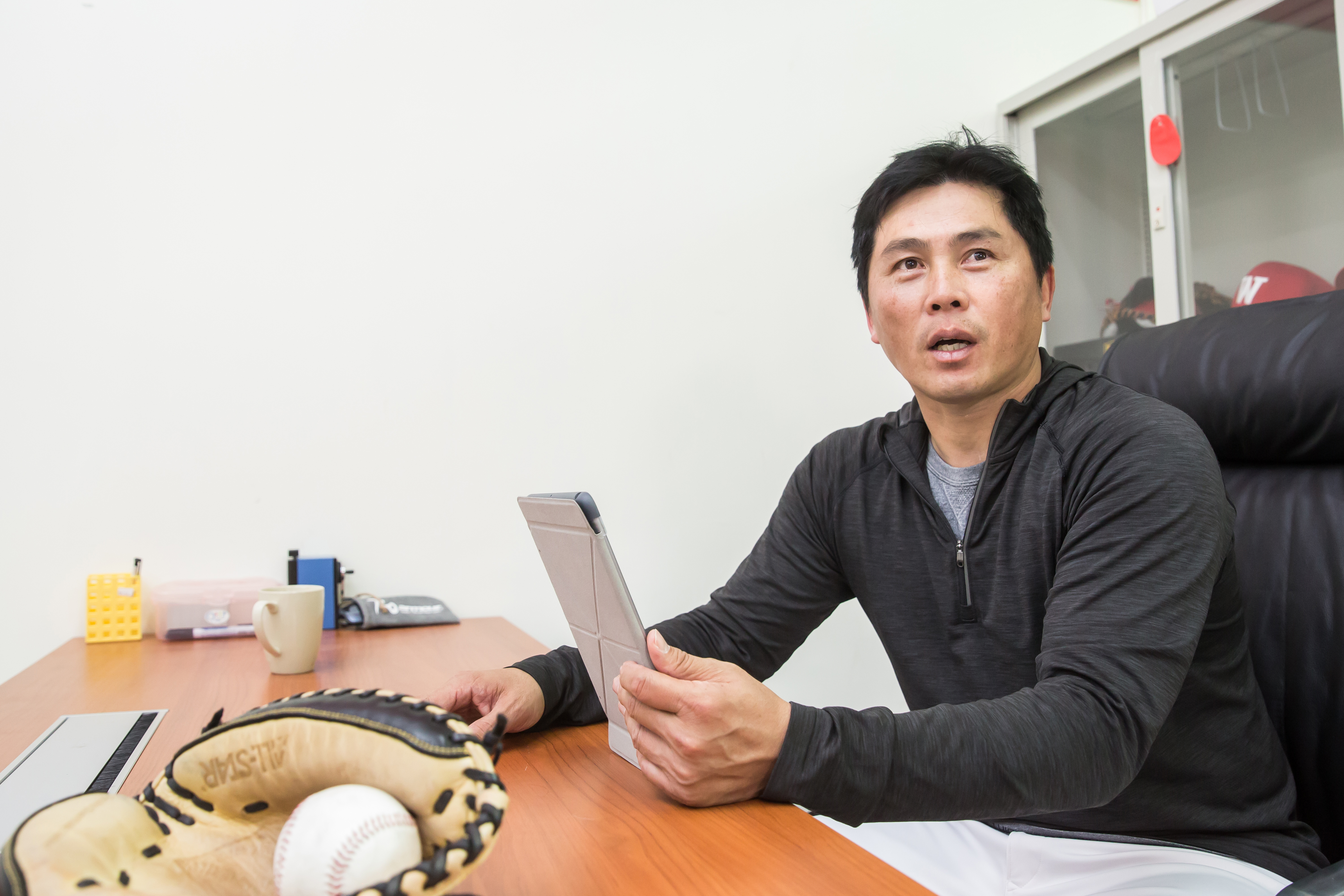 葉君璋記性好、對數據精明，選股還會細看公司財報。