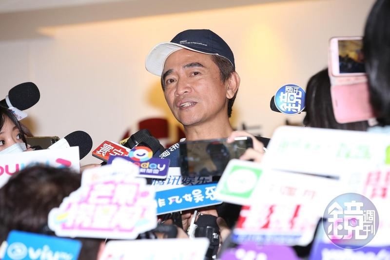 吳宗憲稱辛龍為了劉真耗盡畢生積蓄，但兩年前他曾爆辛龍中了樂透。