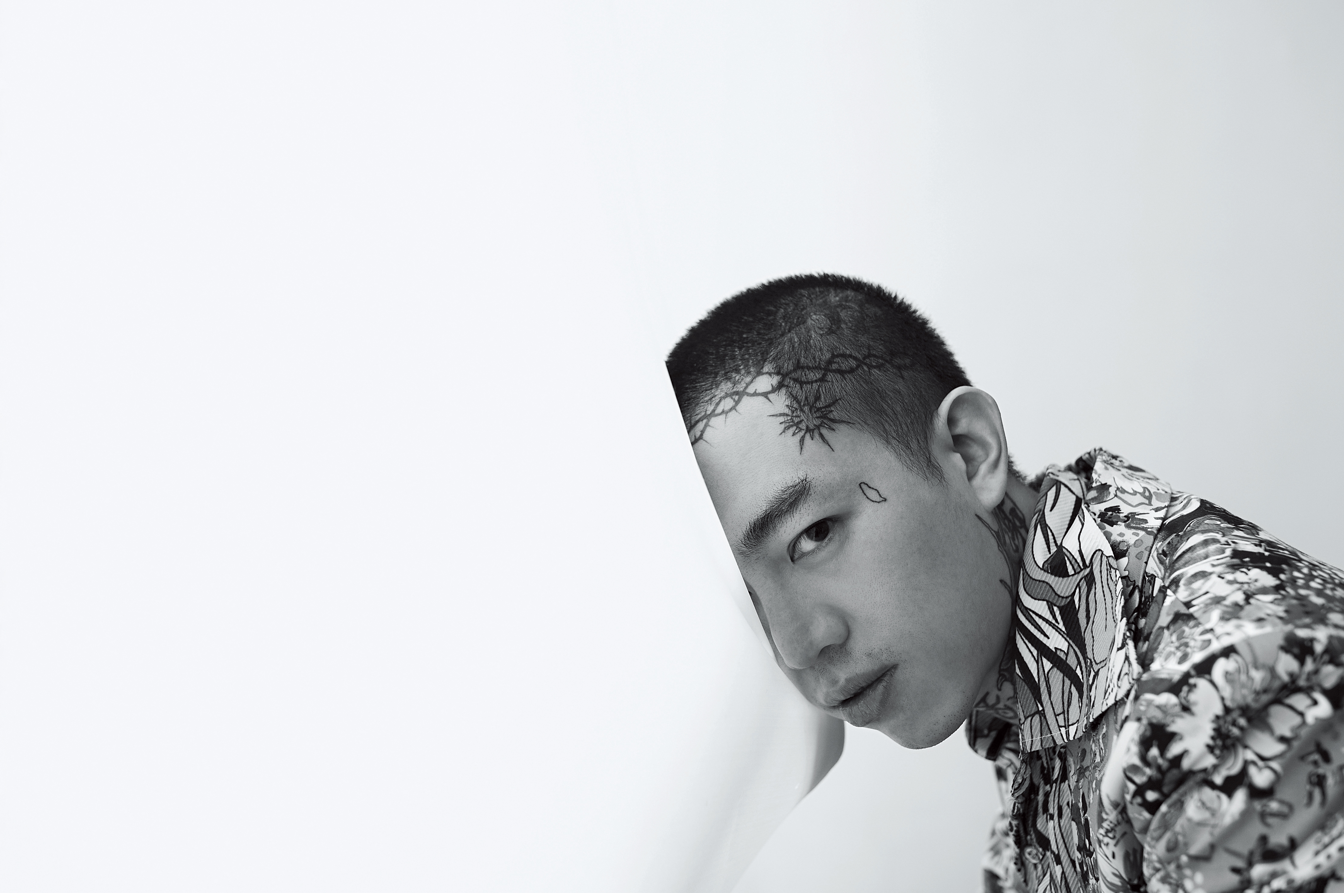 謝和弦於IG宣布自己是「重生的音樂人」。