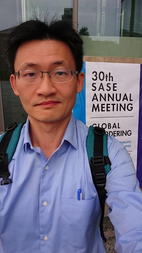 中研院社會所研究員林宗弘（圖）提出以武漢肺炎的吹哨人李文亮來命名新冠病毒。（翻攝自林宗弘臉書）