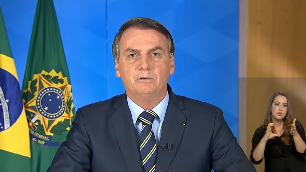 巴西總統波索納洛透過電視演說稱媒體對於疫情過於誇大。（翻攝自Jair Bolsonaro YouTube頻道）
