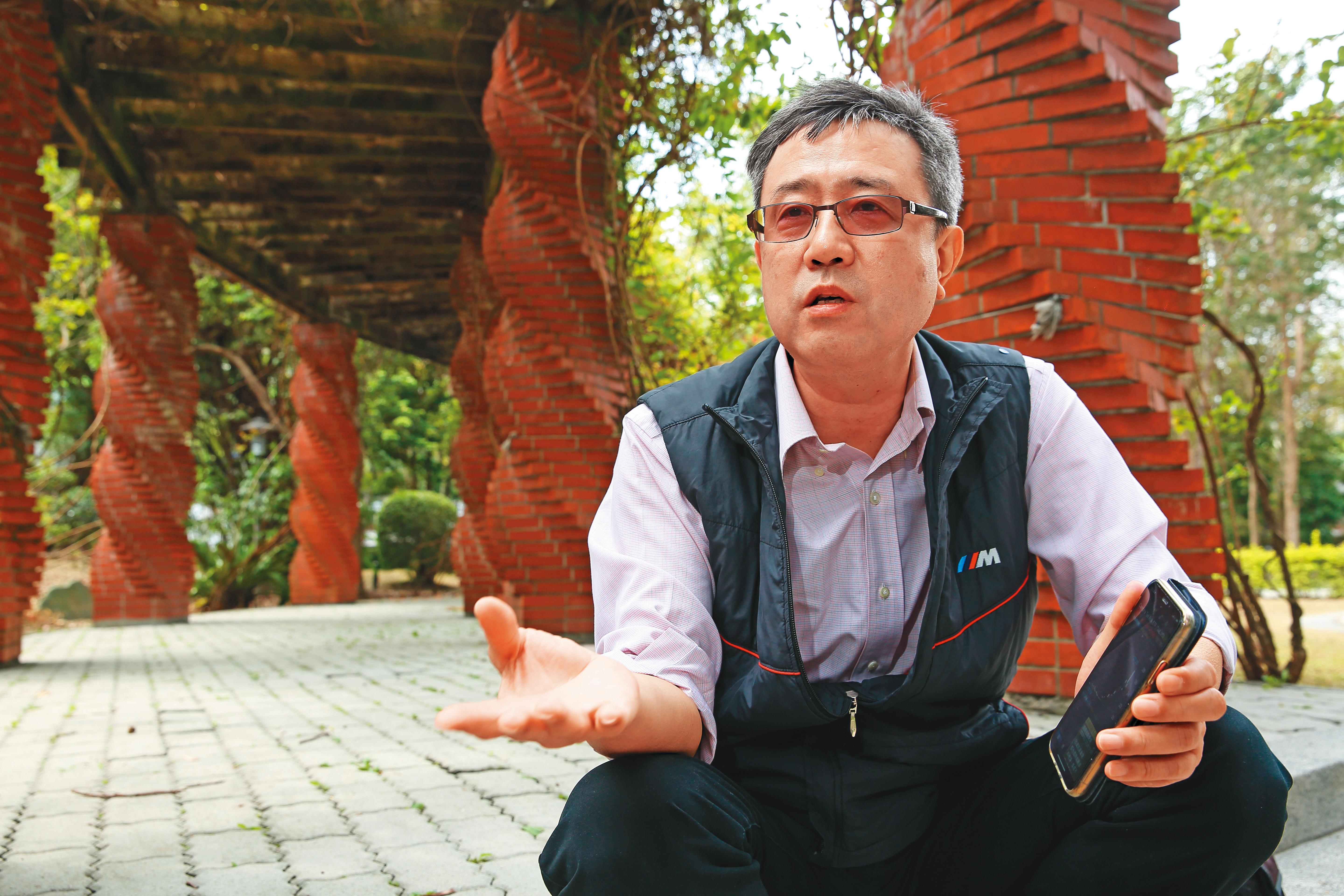 財子學堂創辦人林成蔭表示，只要市場持穩，投資人可化繁為簡買入0050。