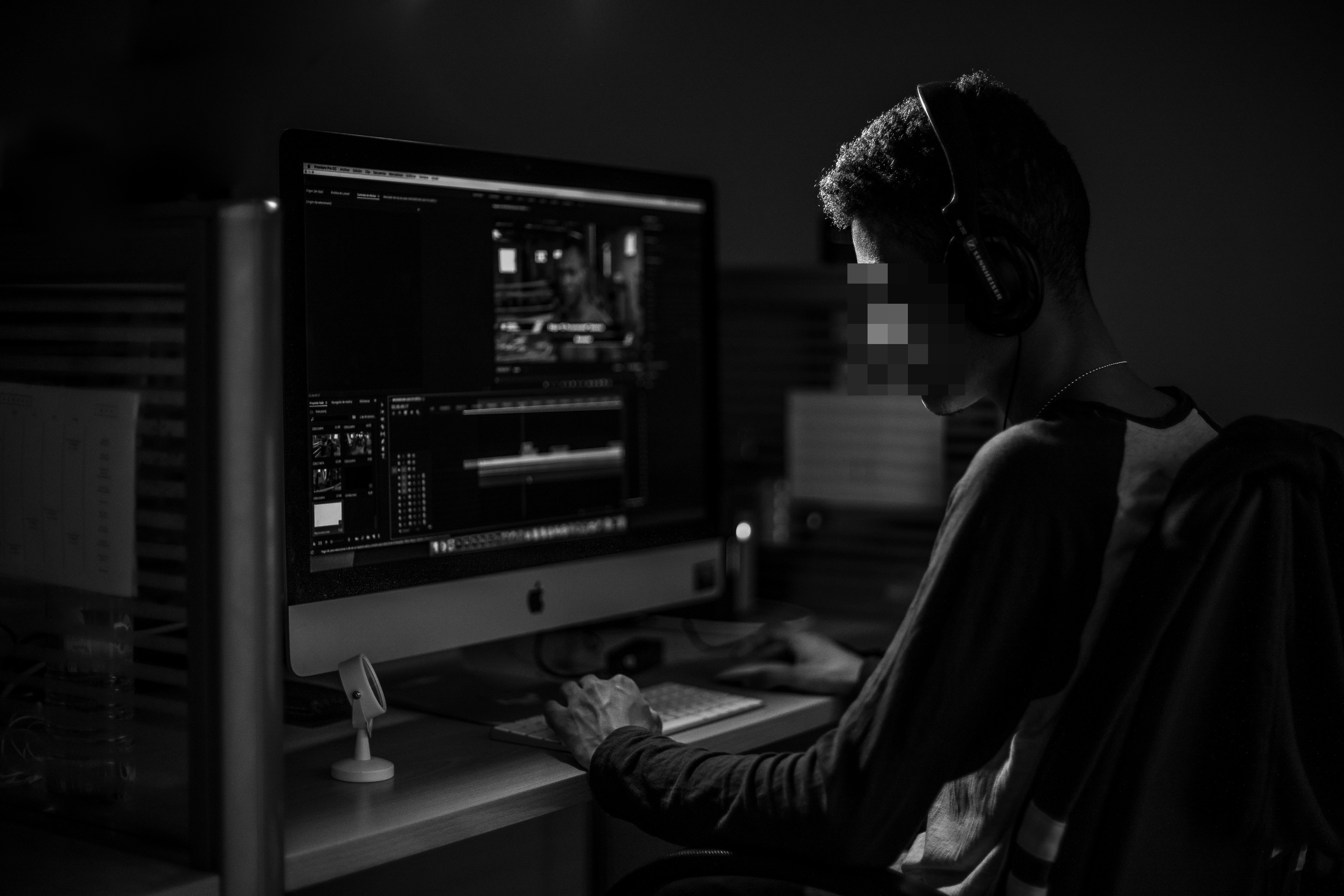 N號房主嫌「godgod」仍逍遙法外，如今爆出犯案時還只是高中生；示意圖。（pexels）