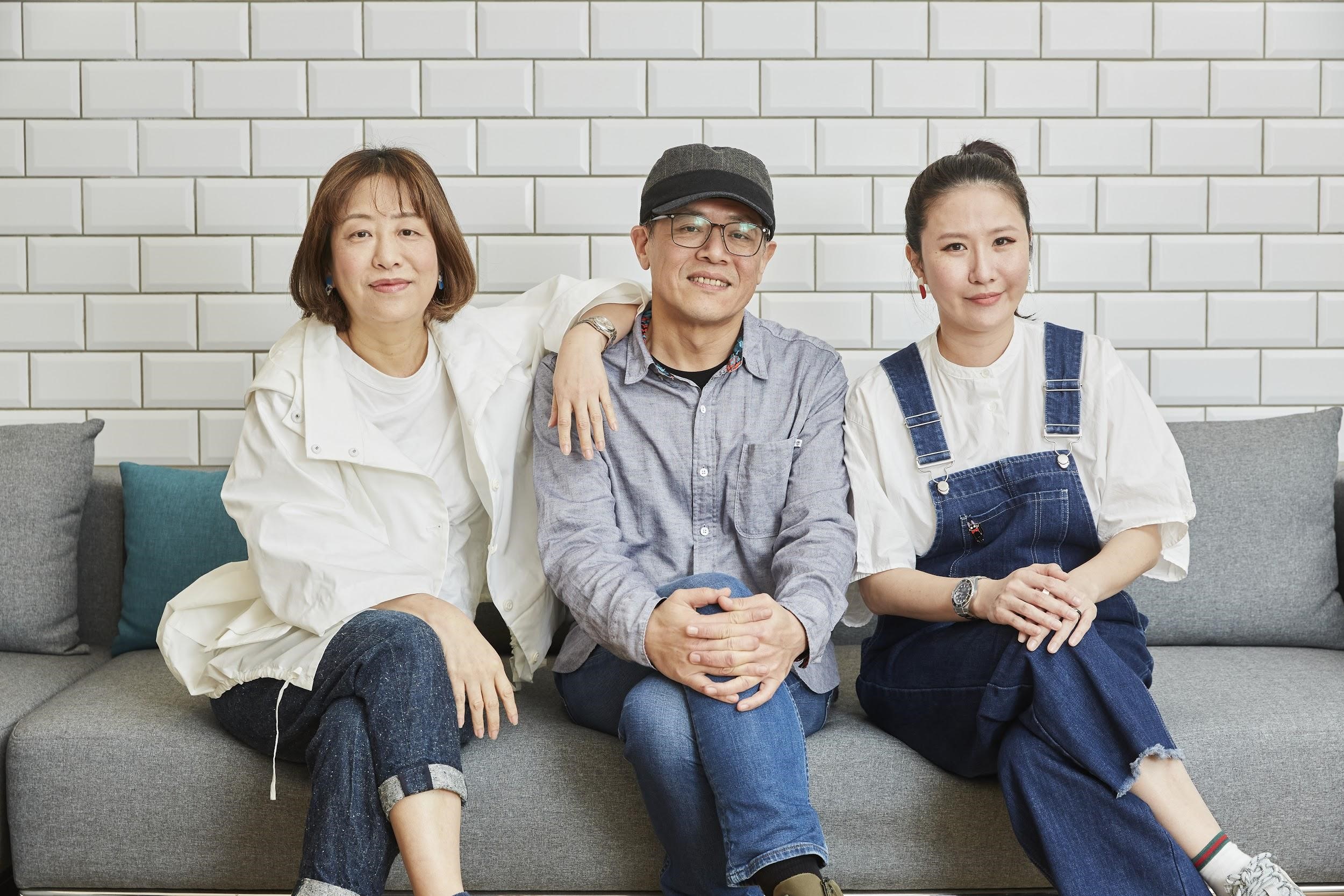 製作人陳芷涵（左）、麻怡婷（右）攜手導演黃天仁，打造出近期討論度居高不下的《想見你》。