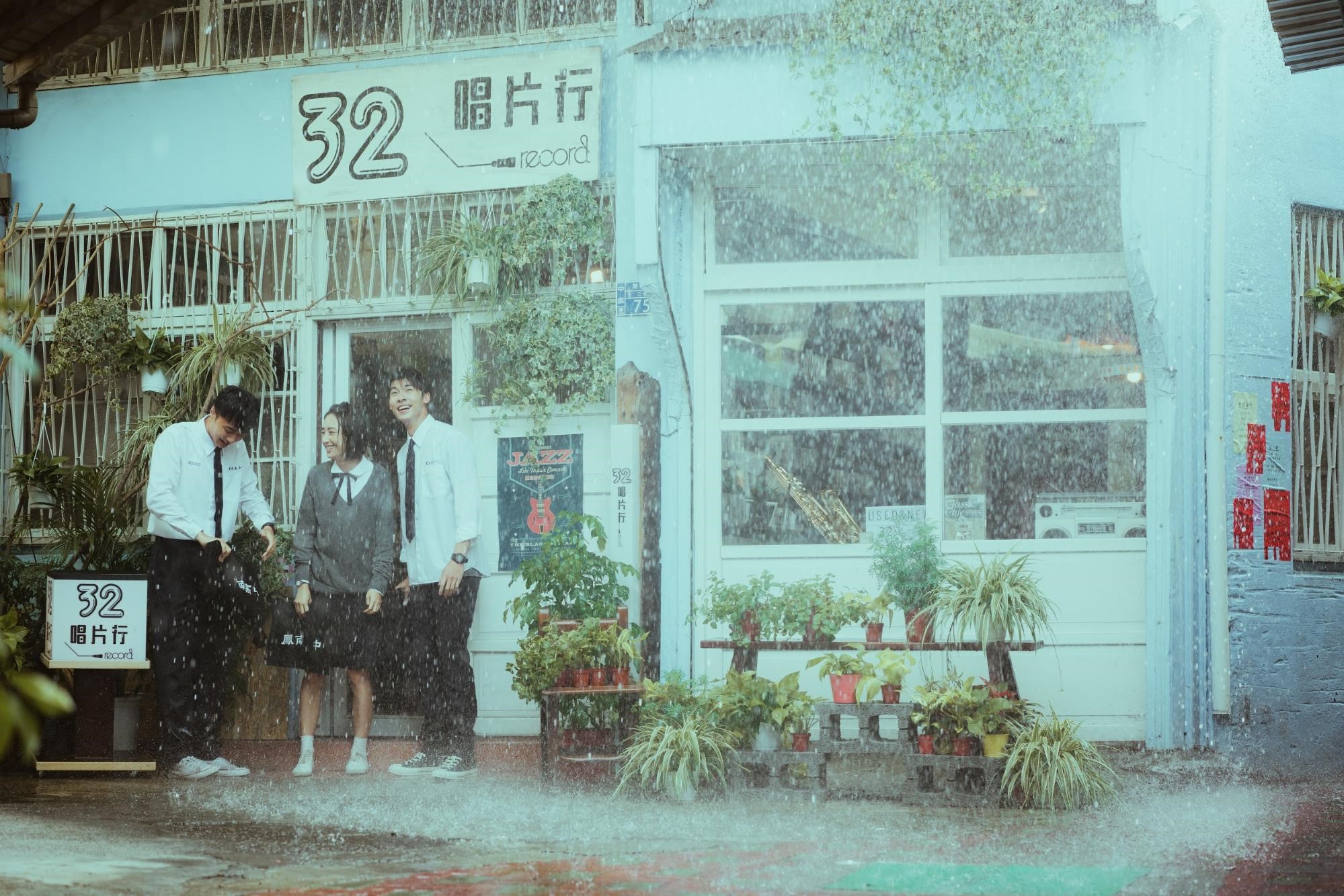 《想見你》以反轉劇情包裹青少年議題，從網路口碑帶動收視，海外版權銷售亦創下佳績。（三鳳製作與福斯傳媒提供）