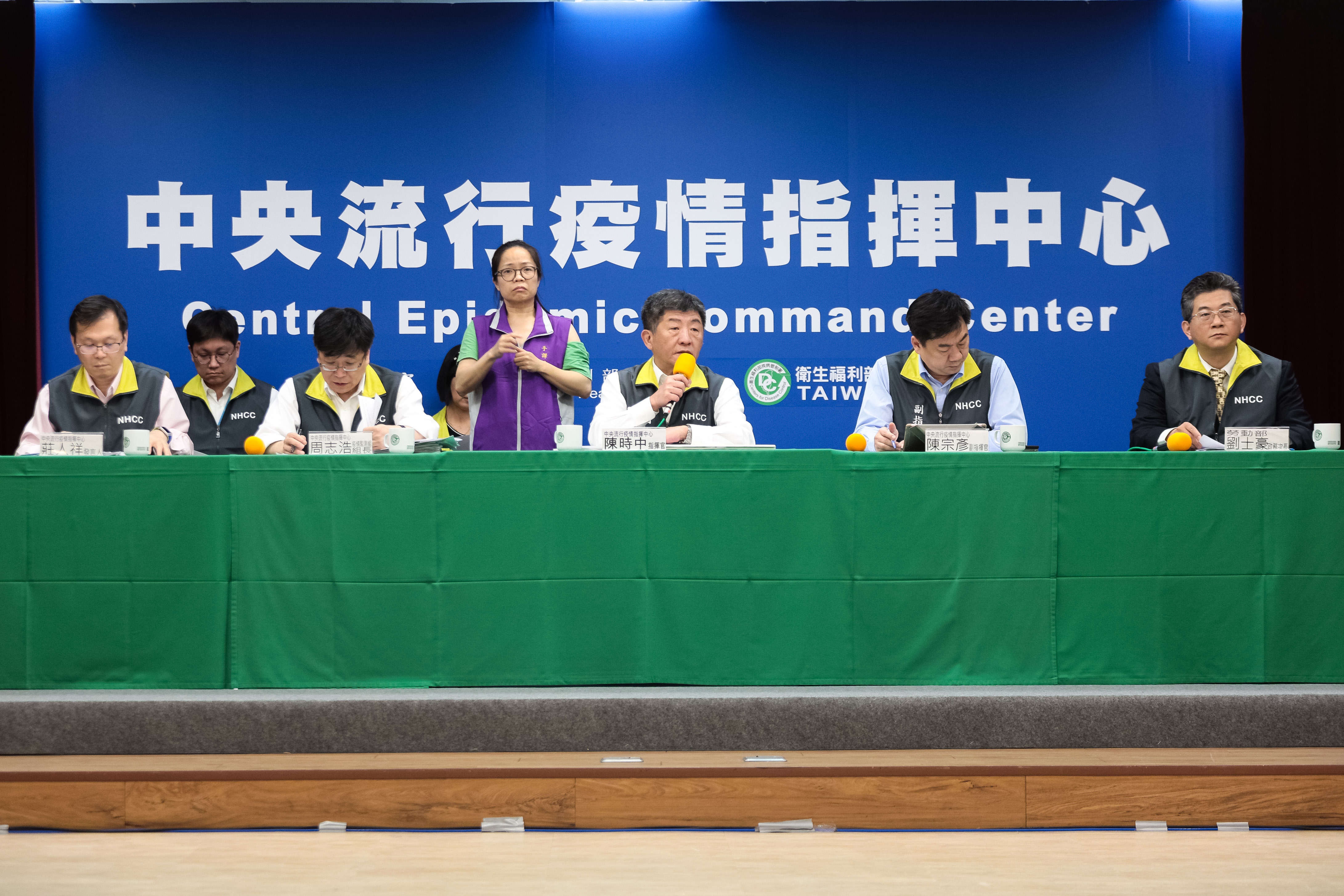 指揮官陳時中表示,如果病人鬧事也是依法處理。(疫情指揮中心提供)