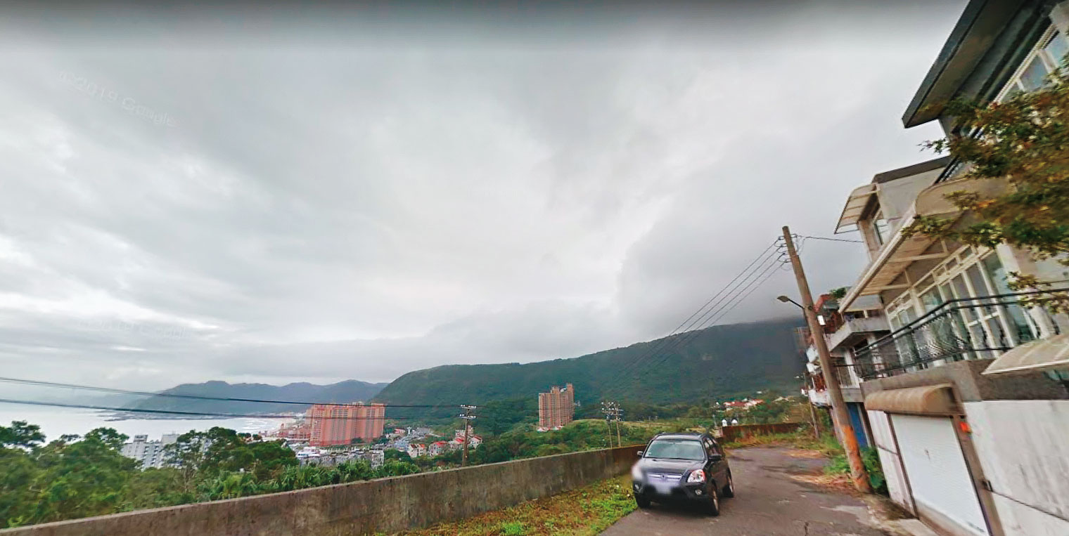 陶金銘在新北市郊外萬里區還擁有豪華別墅，環境優雅，成為他與小三偷情的愛巢。（圖為示意畫面，非相關建築。翻攝Google Maps）