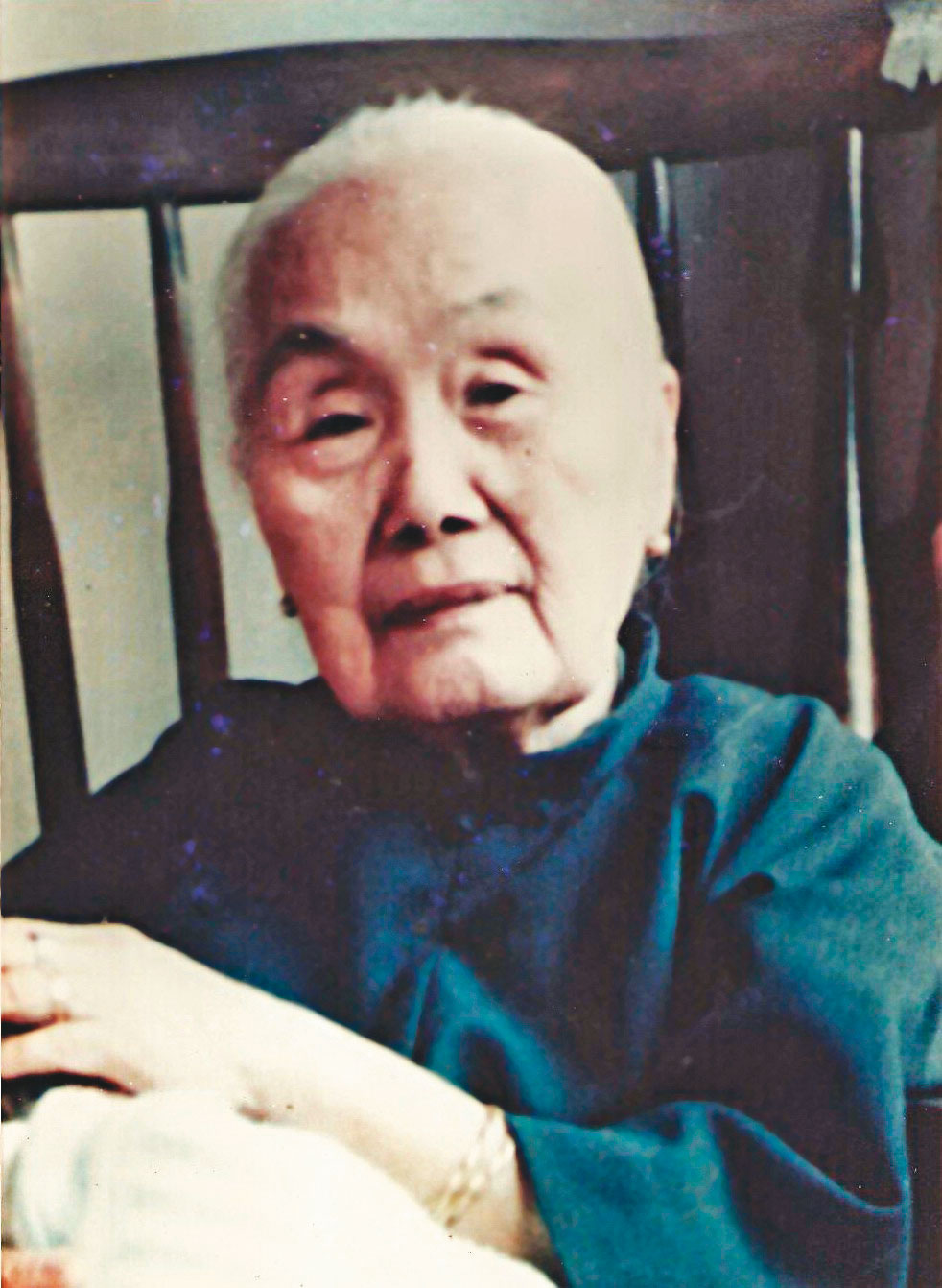 創辦人林施（馬妥）治為養活4個孩子，製鏡起家，晚年還親自煮員工餐。（林肇睢提供）