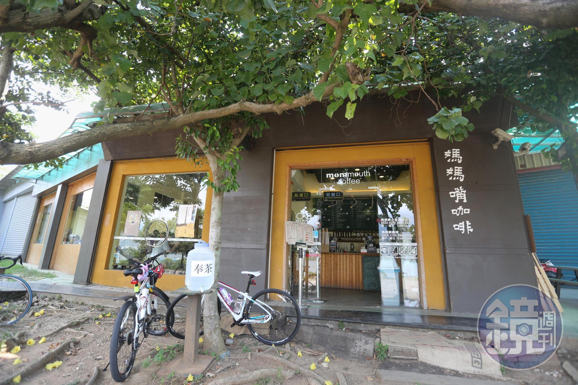 媽媽嘴八里分店因命案關閉五十六天，呂炳宏很慶幸，重新開幕後，車友們依然支持。