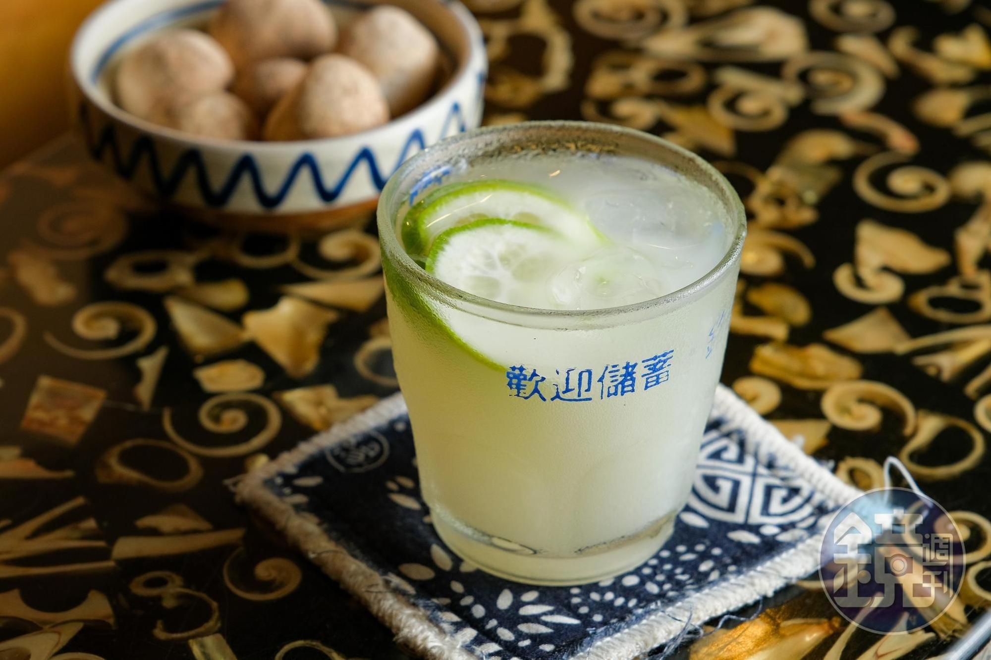 甜酒釀中帶有檸檬清香的「凱莉釀」。（100元／杯）