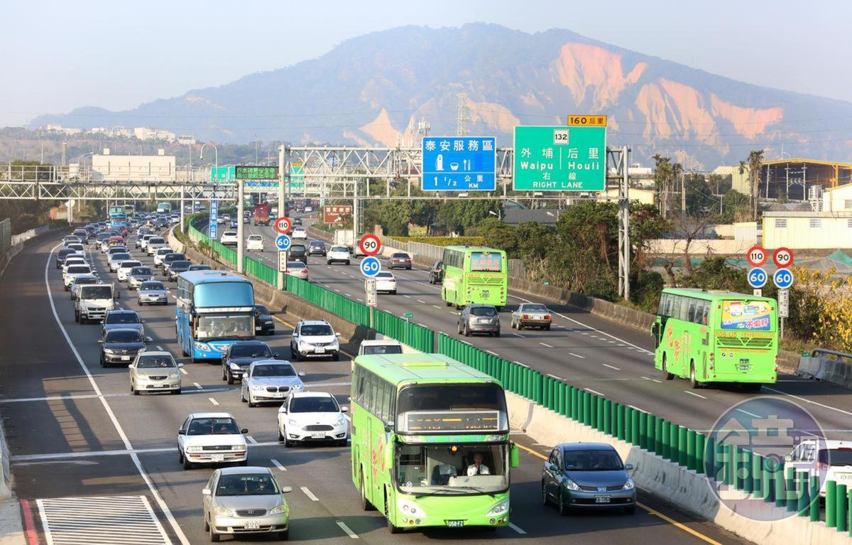 5歲男童安全帶解開，車禍飛出車外。（示意圖）