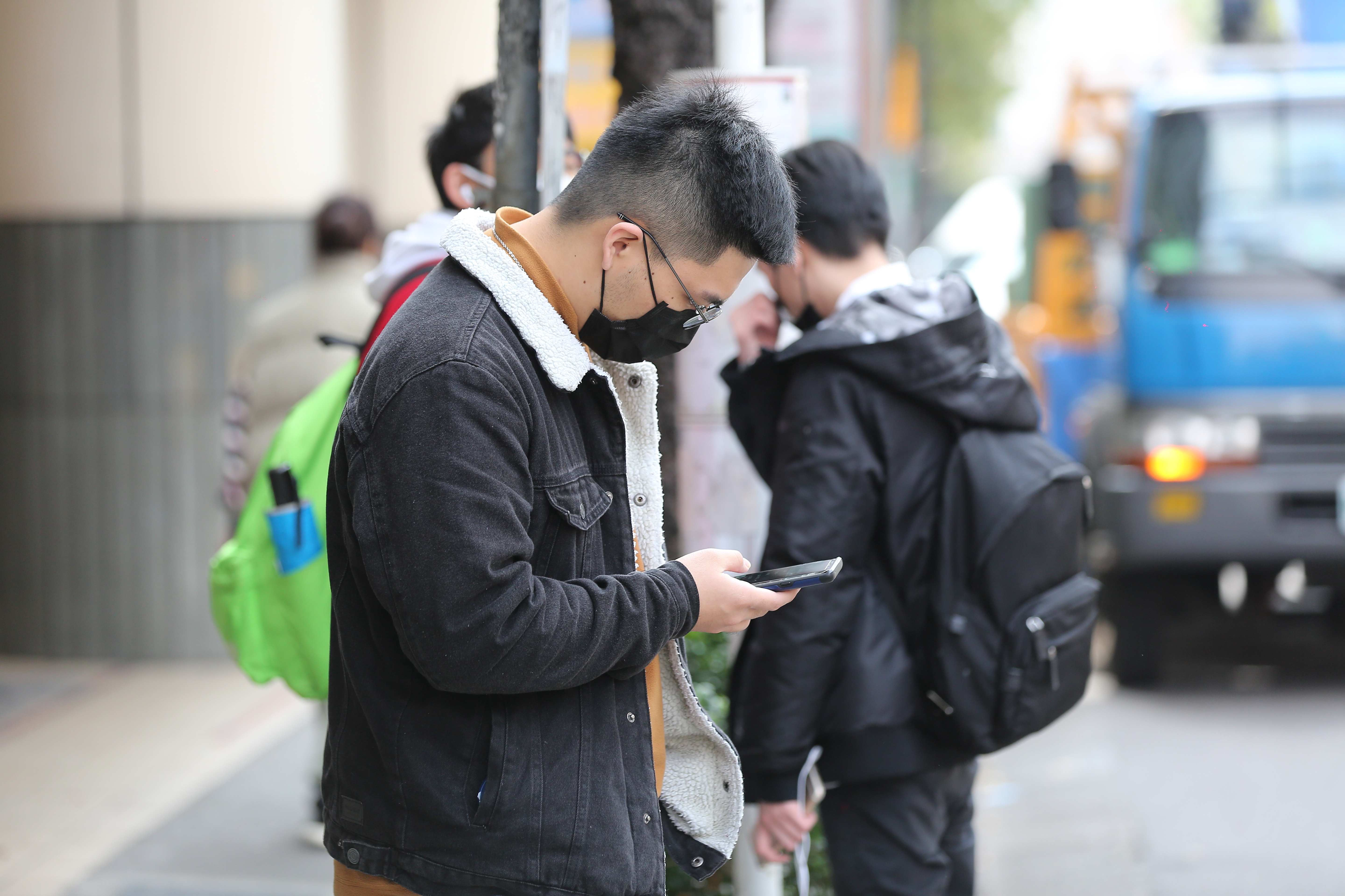 4月1日愚人節將在明登場，衛福部提醒民眾，千萬別開疫情相關的玩笑或是惡作劇，以免造成社會上的恐慌。（示意圖／本刊資料照）