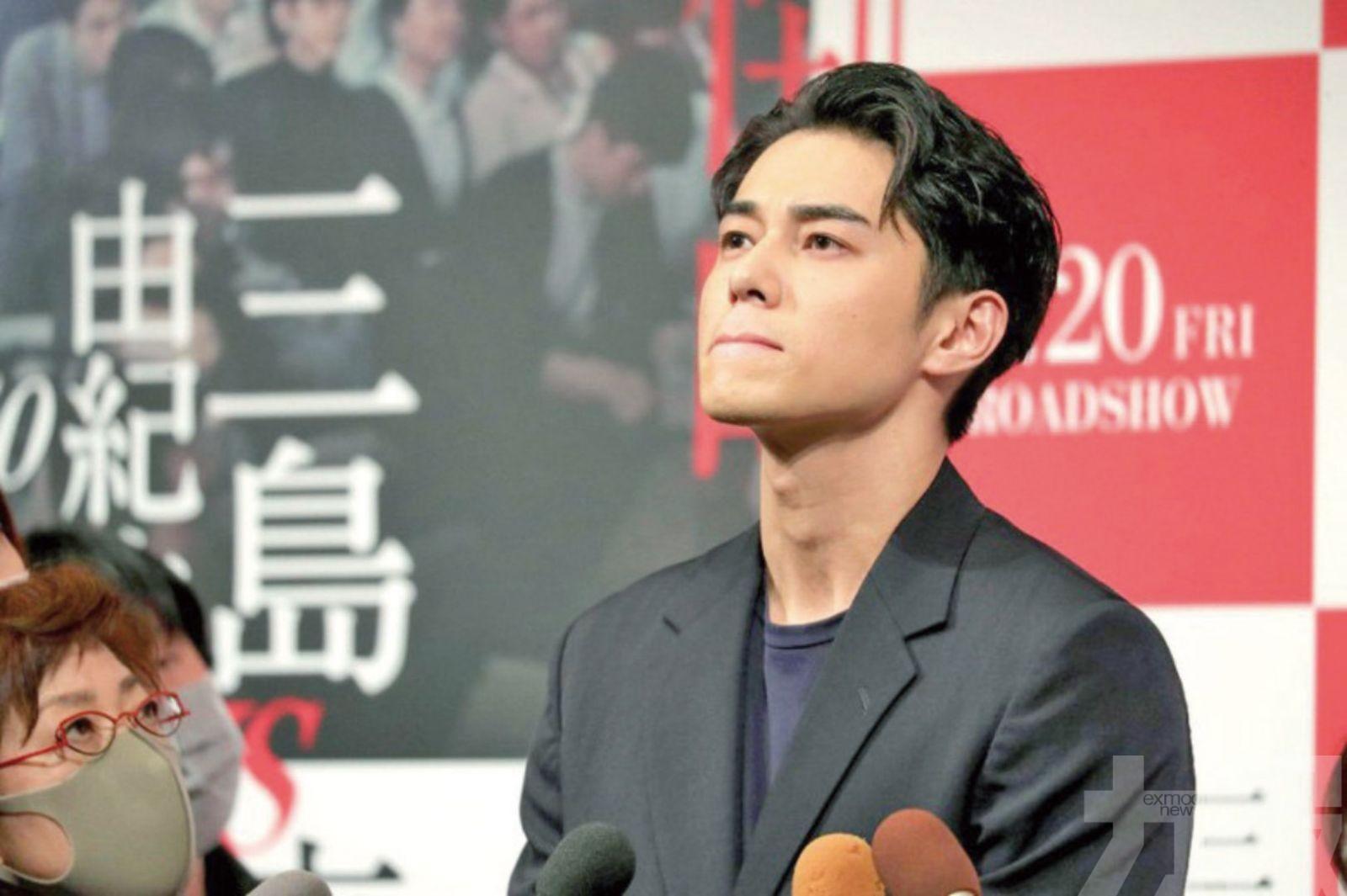 東出昌大在謝罪記者會上拒絕回答愛老婆還是愛小三。(網路圖片)