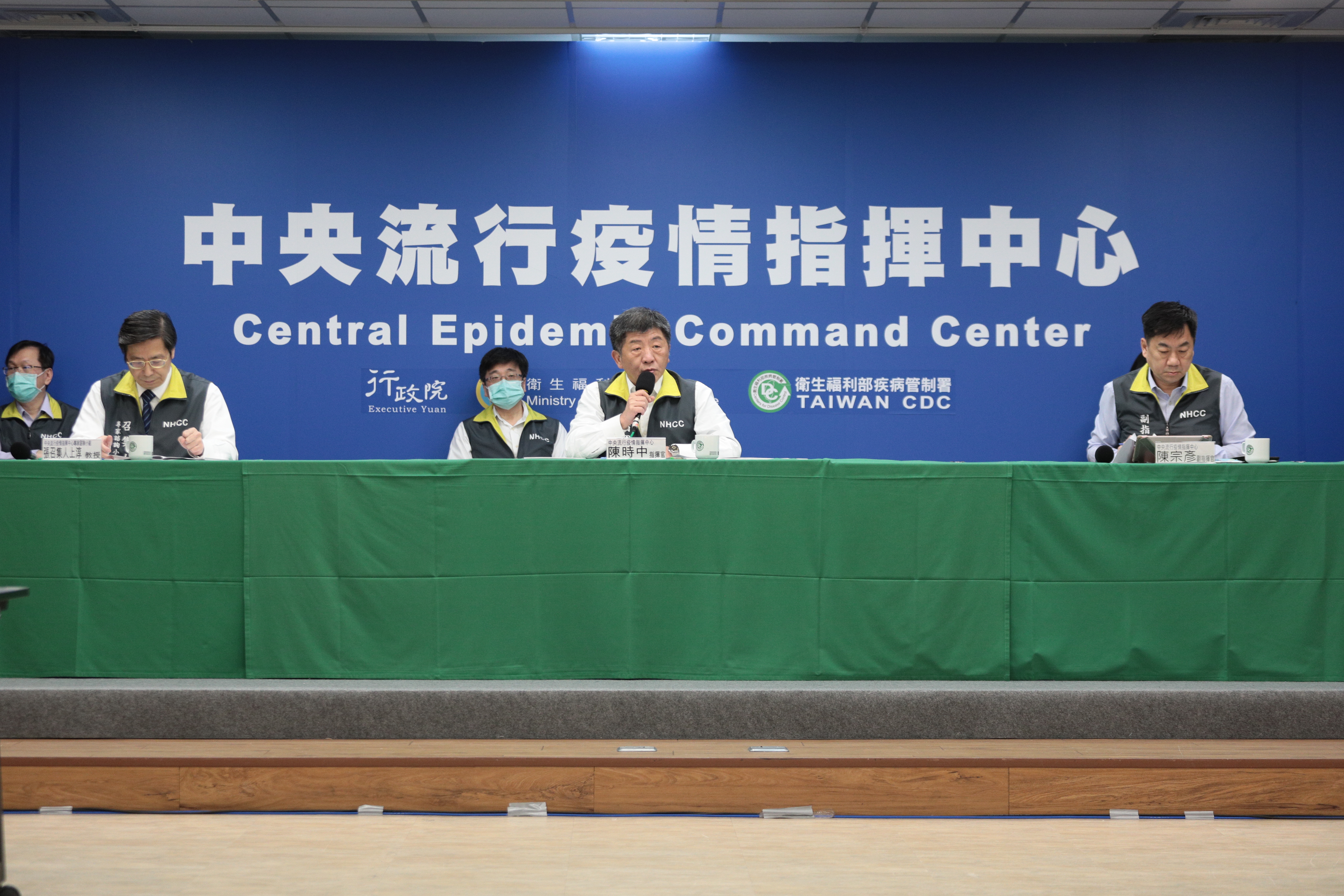 中央流行疫情指揮中心陳時中表示，未來居家檢疫對象若擅離隔離處，首次違規就須強制安置。（指揮中心提供）