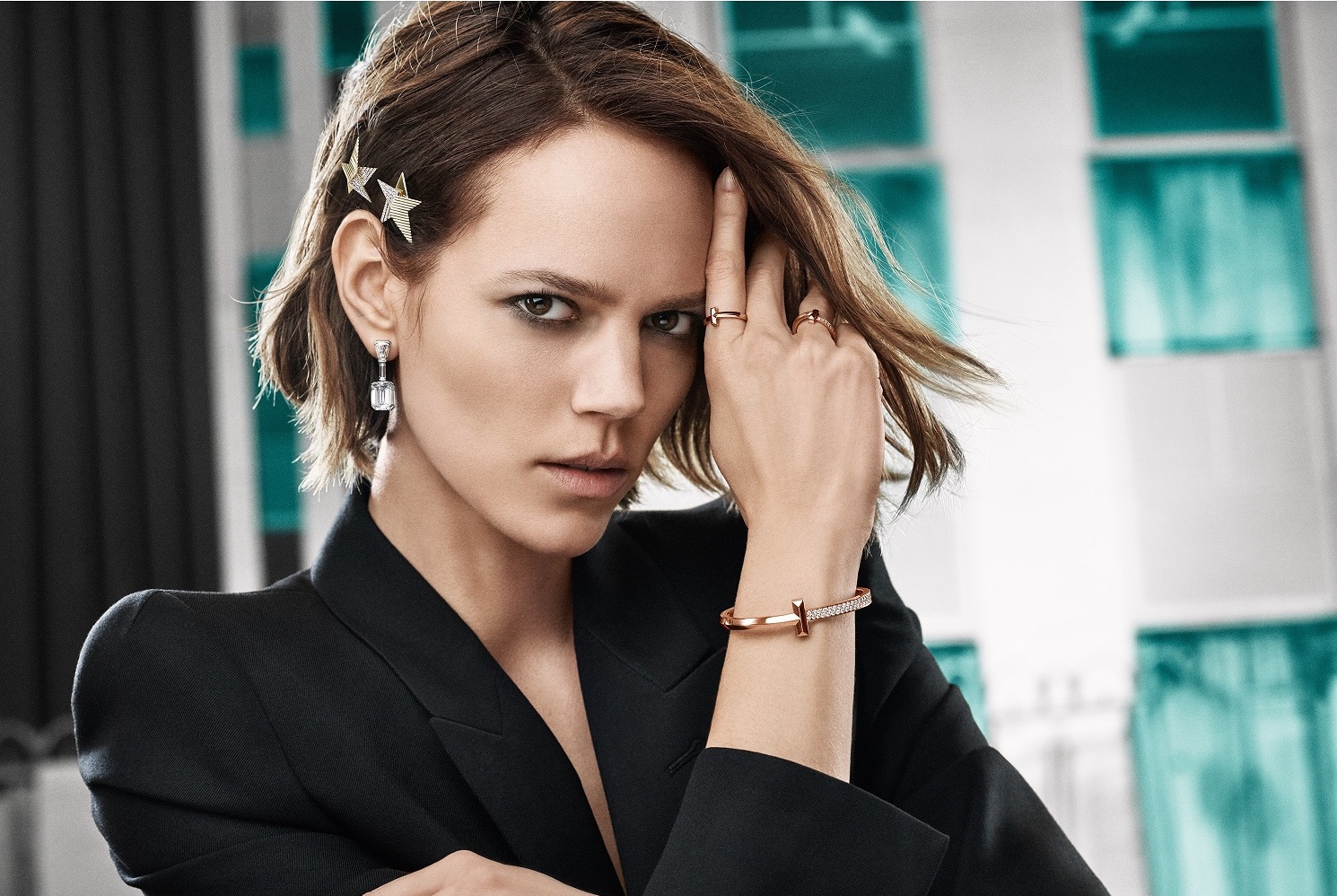 超模Freja Eriksson演繹全新Tiffany T1系列。（Tiffany & Co. 提供）
