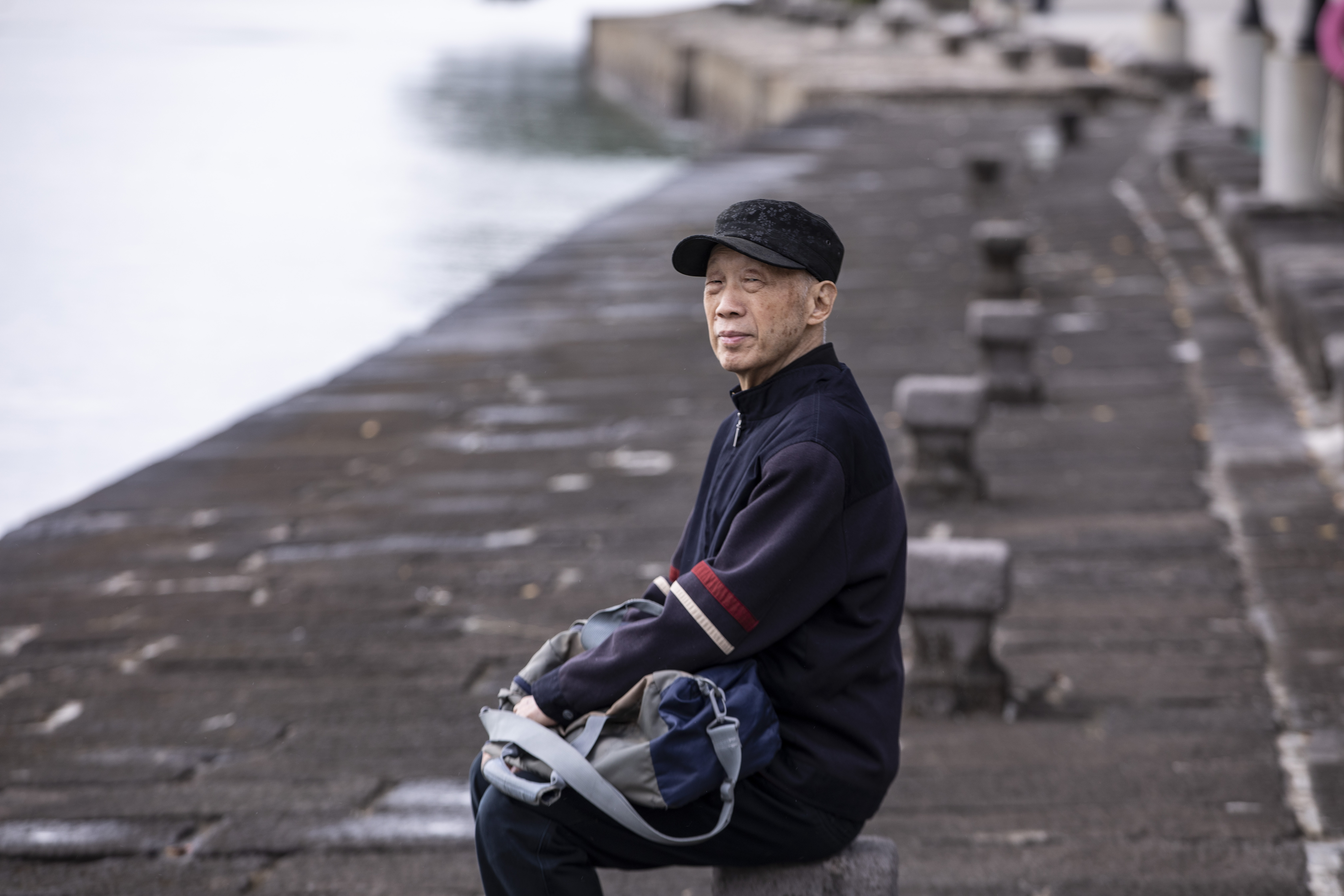 柳茂川念淡江大學時期，在淡水運籌帷幄，掌控竹聯大小事務。他說淡水是自己的風水寶地，至今仍一個人獨居淡水。