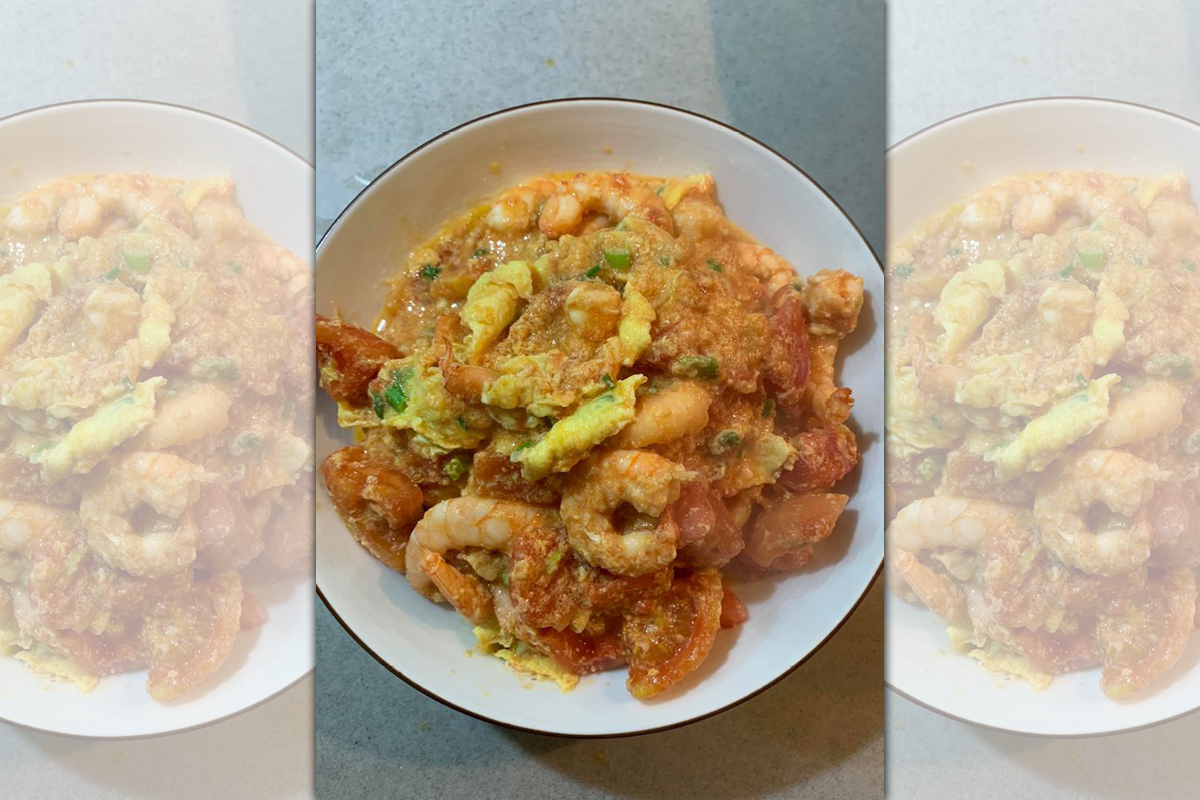 番茄蝦仁炒蛋可謂人人會做，巧妙各有不同，美味的關鍵常在於口感夠不夠濕潤滑嫩。