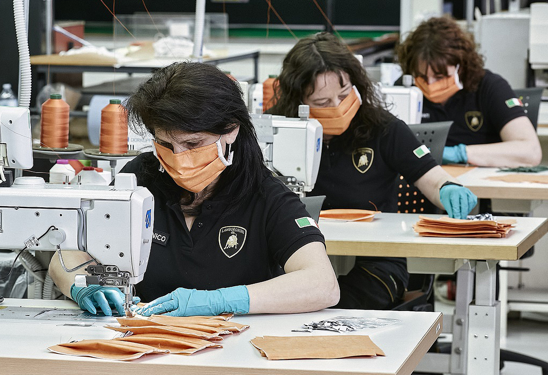 【車壇要聞】蠻牛抗疫！Lamborghini運用超跑產線，生產醫用外科口罩及醫用防護面罩