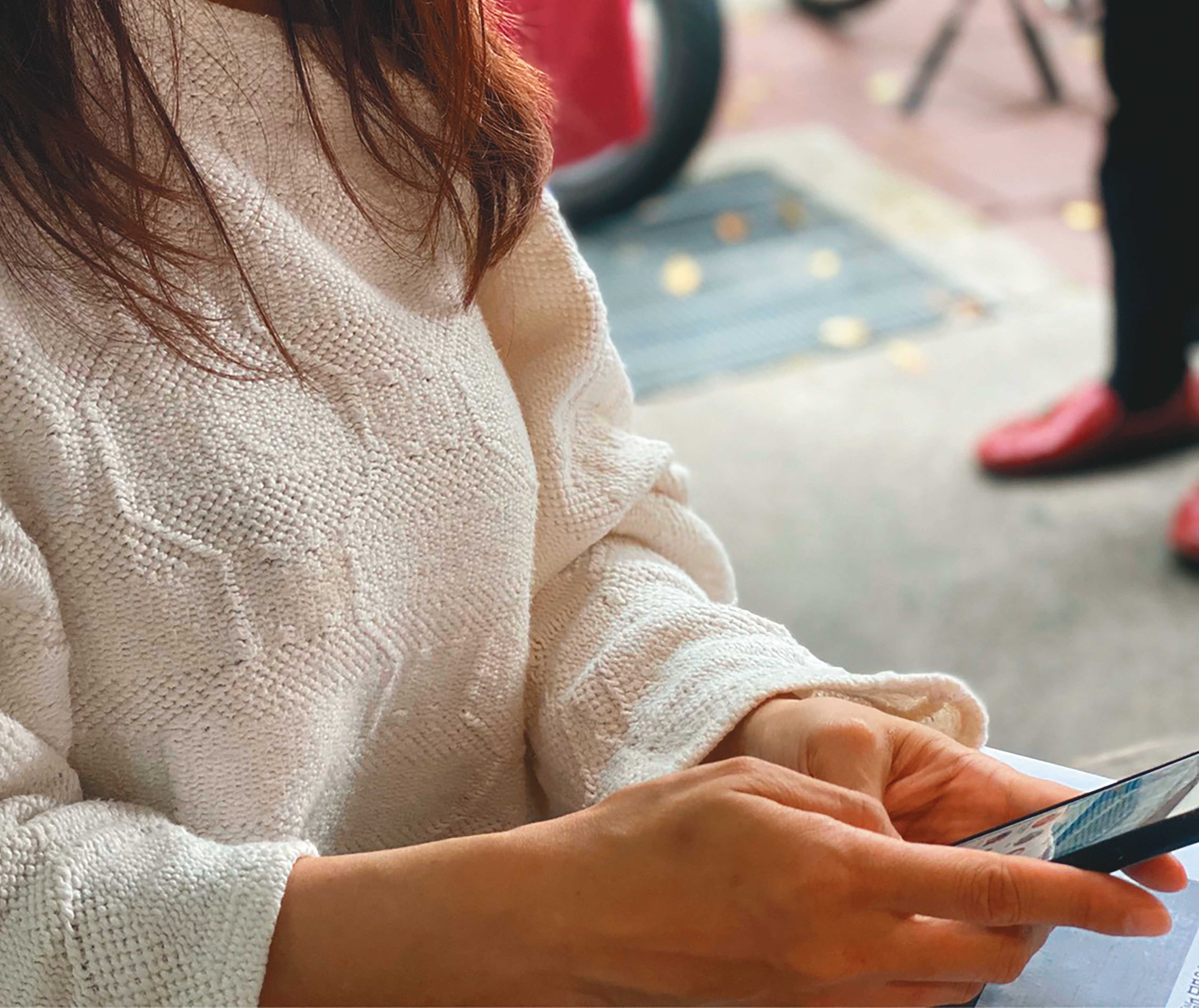 遭騙財的K小姐（圖）拆穿許顯名的真面目後，前台大校長李嗣涔才驚覺受騙。（讀者提供）