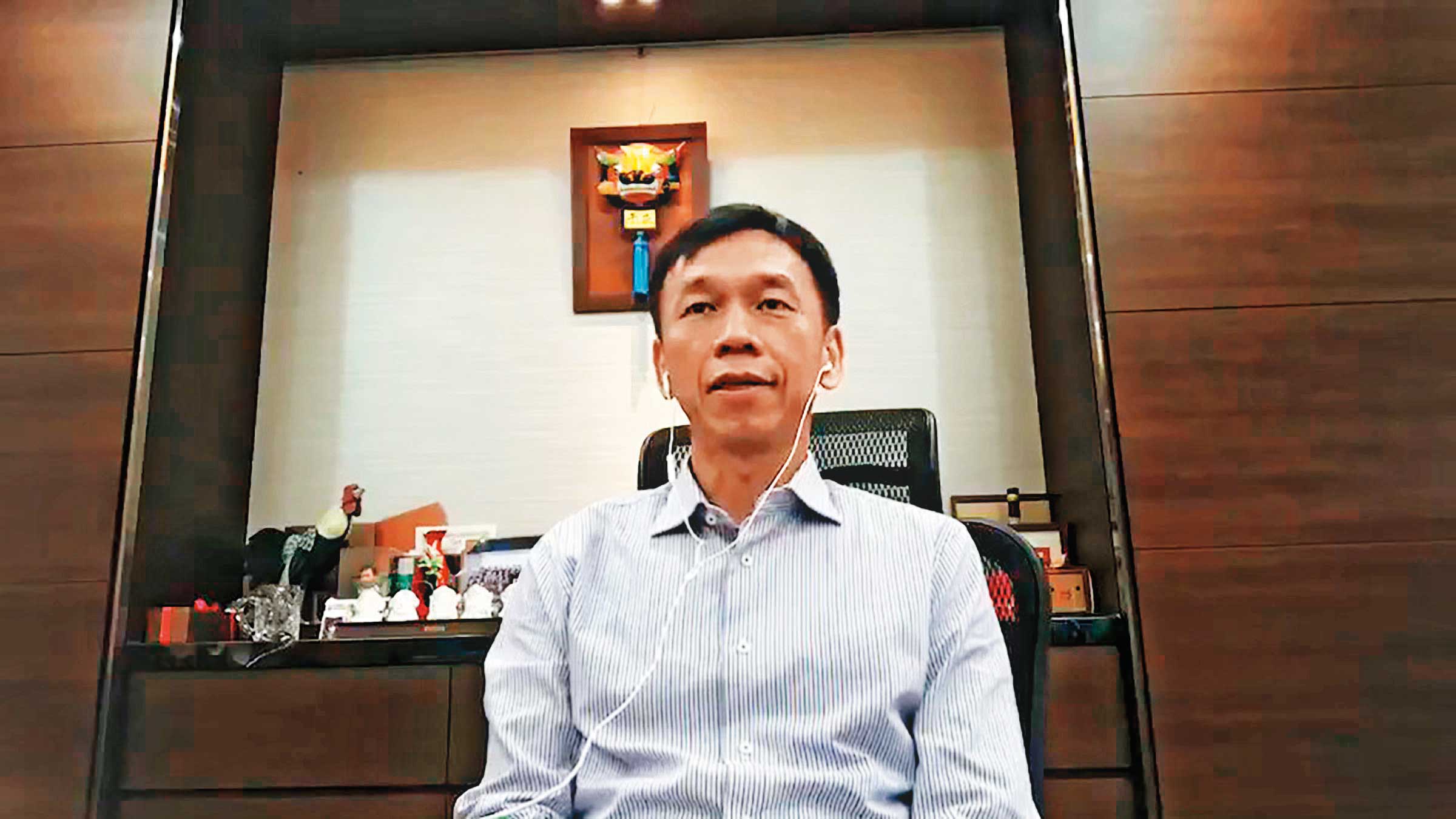 國泰投信董事長張錫（圖）錄製的氣功機宣傳影片，被許顯名用來對外吸金。（翻攝網路）