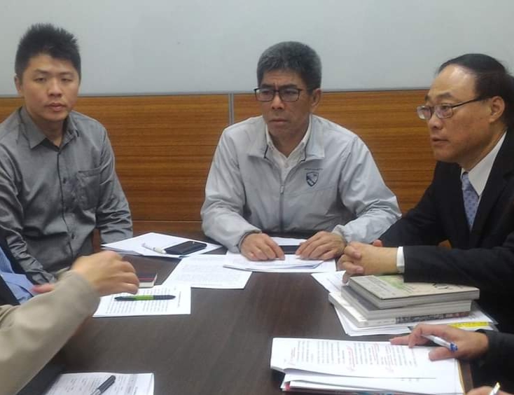 民進黨立委楊曜與前觀光局長周永暉不但是澎湖同鄉，2人還有親戚關係。（翻攝楊曜臉書）