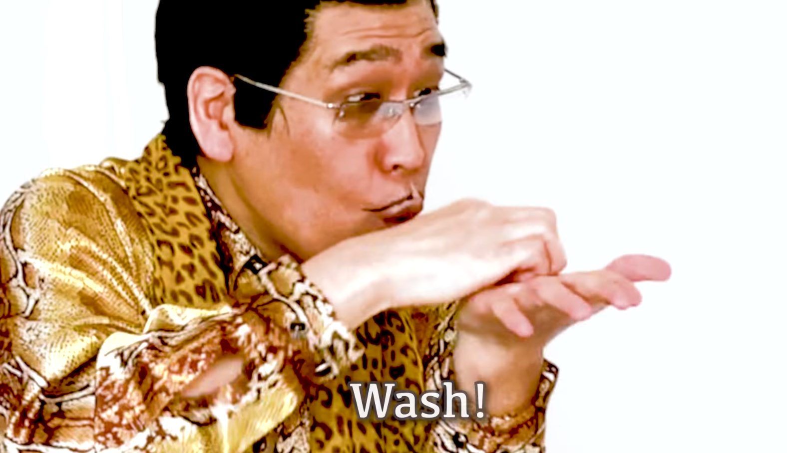 PIKO太郎推出〈PPAP 2020〉防疫版,示範勤洗手的重要性。(翻攝自影片)