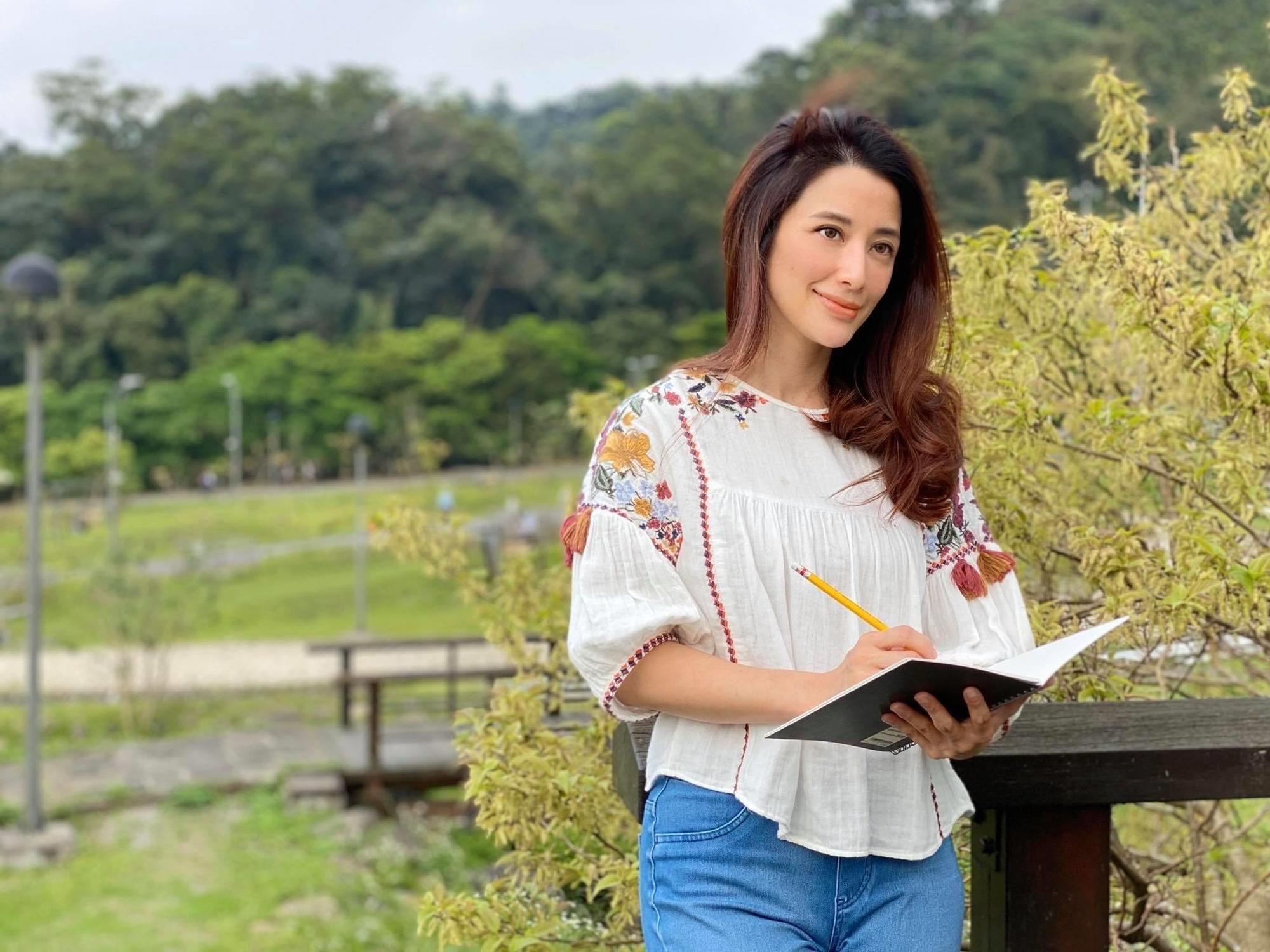 李蒨蓉5年前因為「阿帕契事件」讓她演藝生涯跌入谷底。（翻攝自李蒨蓉臉書）