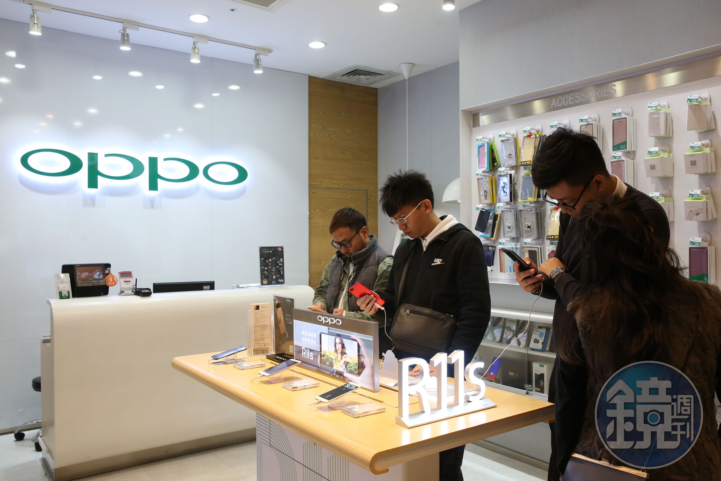夏普表示，在台灣銷售的OPPO智慧手機，侵犯夏普一件台灣專利。