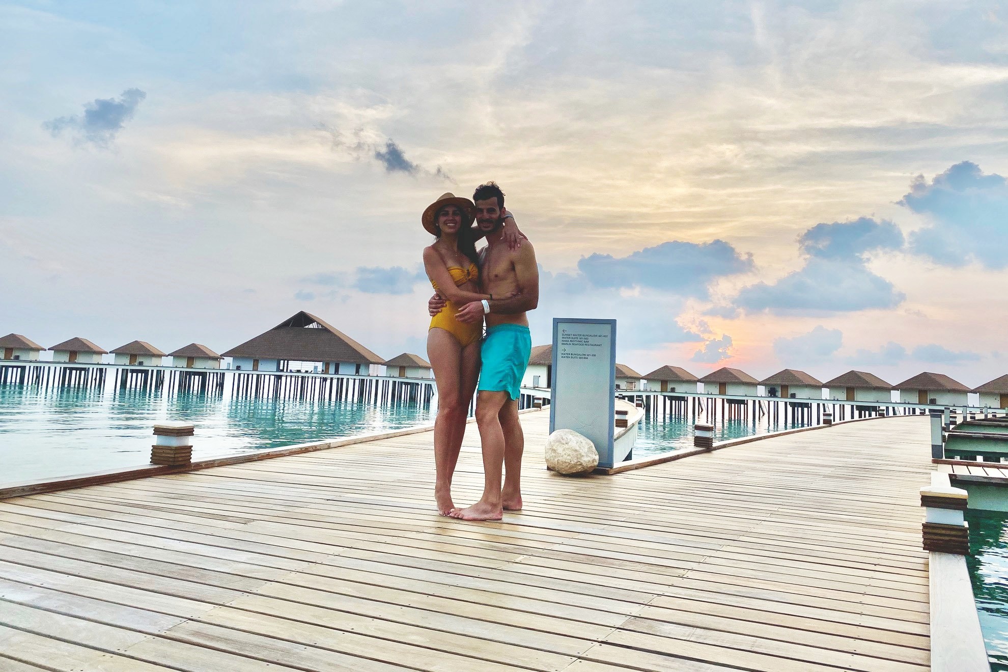 南非小夫妻受困馬爾地夫，淪為人球進退兩難。（翻攝自網路）