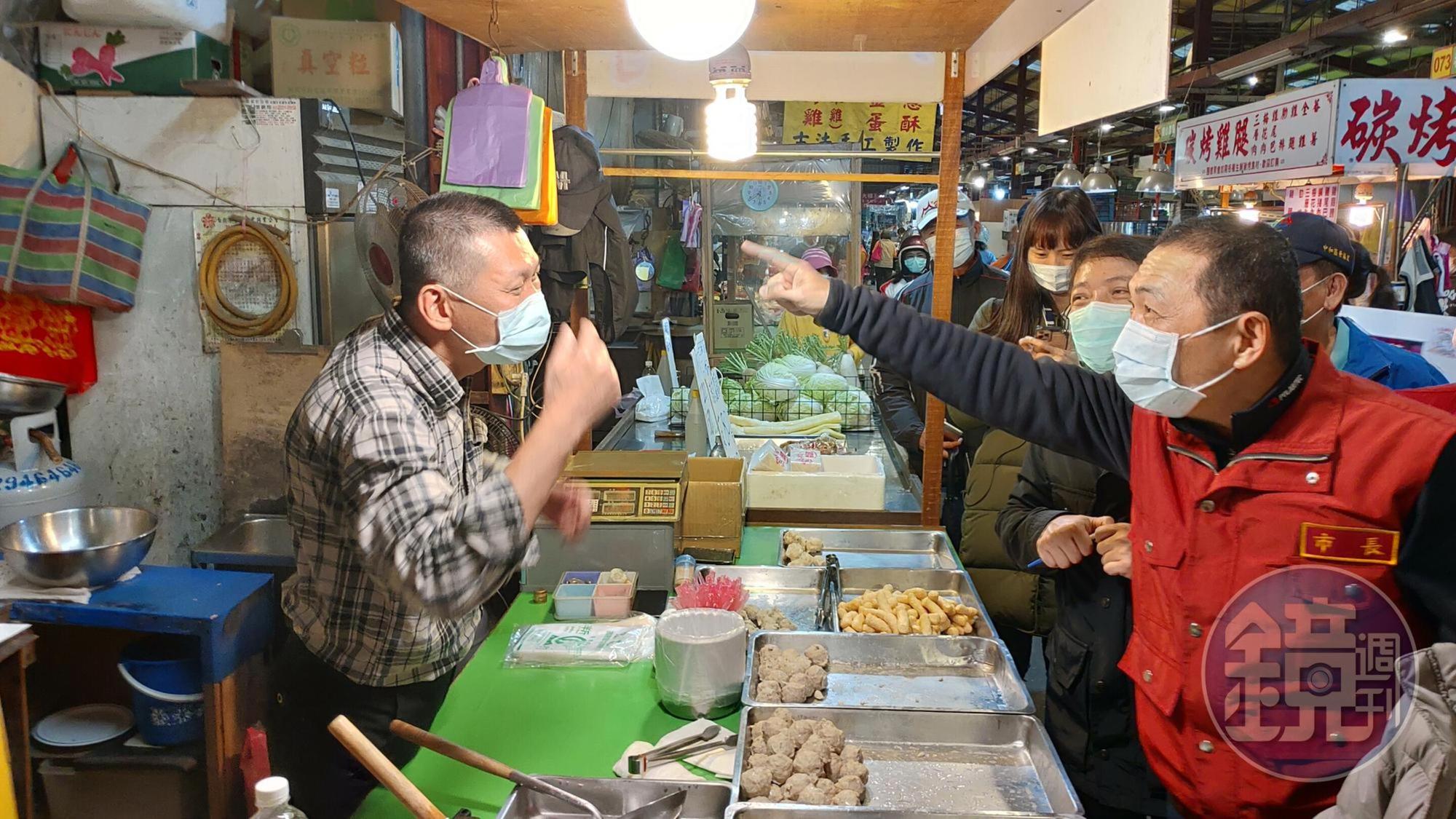 市場攤商也向侯友宜表達一些意見希望市府協助。