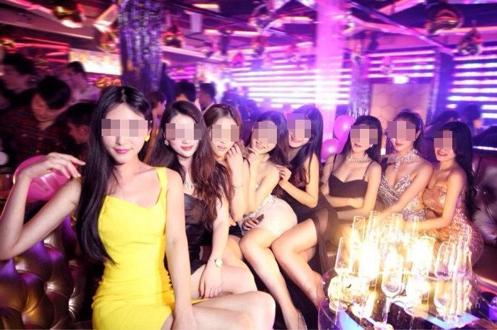 這名女公關的經紀公司橫跨台北10多家酒店,無疑對酒店業者形成重傷,圖非當事人。(翻攝自酒店經紀網站)