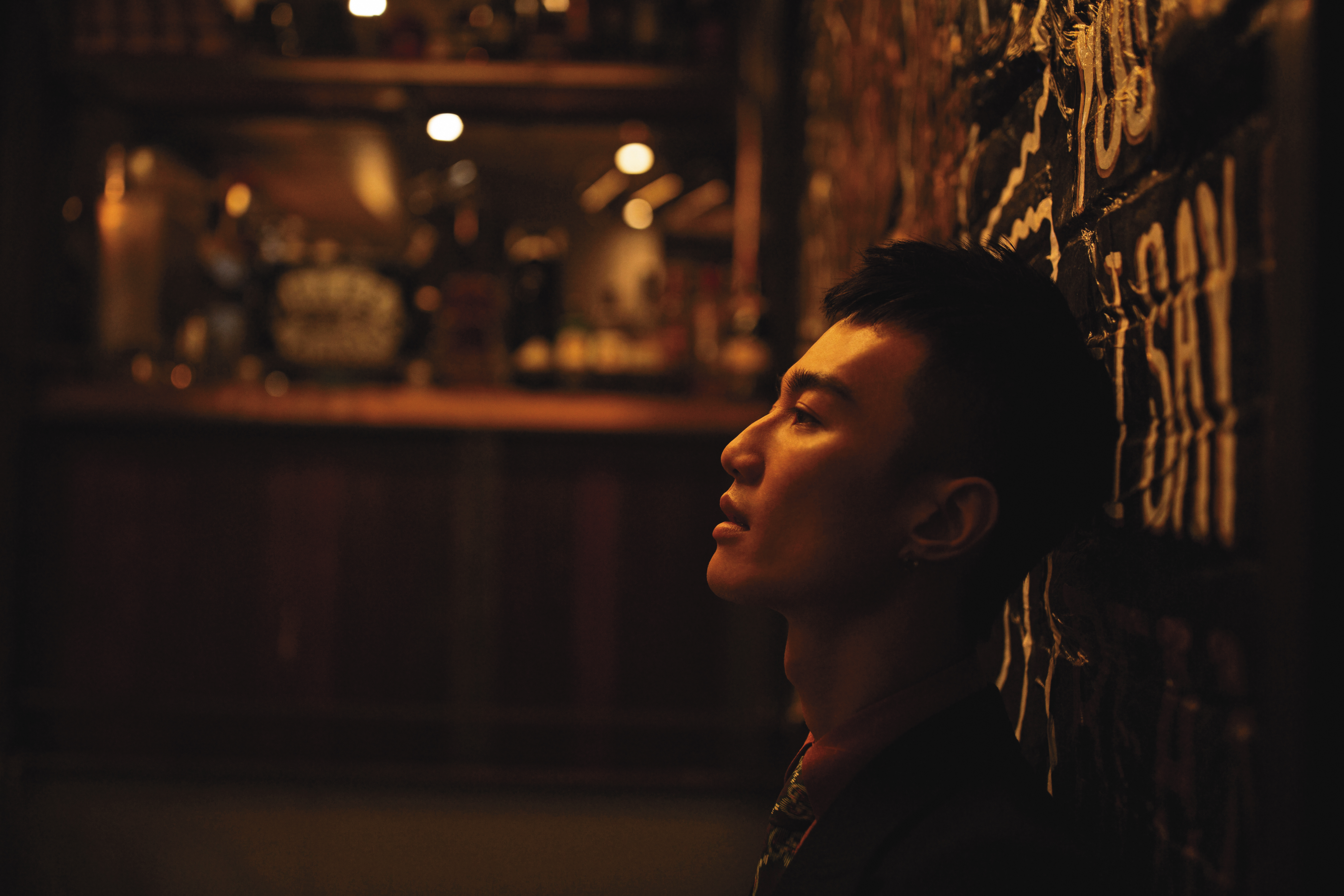 10年之間在不同的圈子及工作間流動,不管跟工人或是文青,李英宏都可以找到溝通的語言。