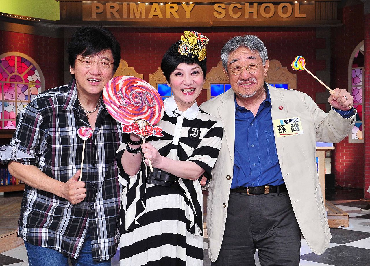 薛聖棻端出《百萬小學堂》再度合作綜藝大姐大張小燕,一推出大受歡迎。(台視提供)
