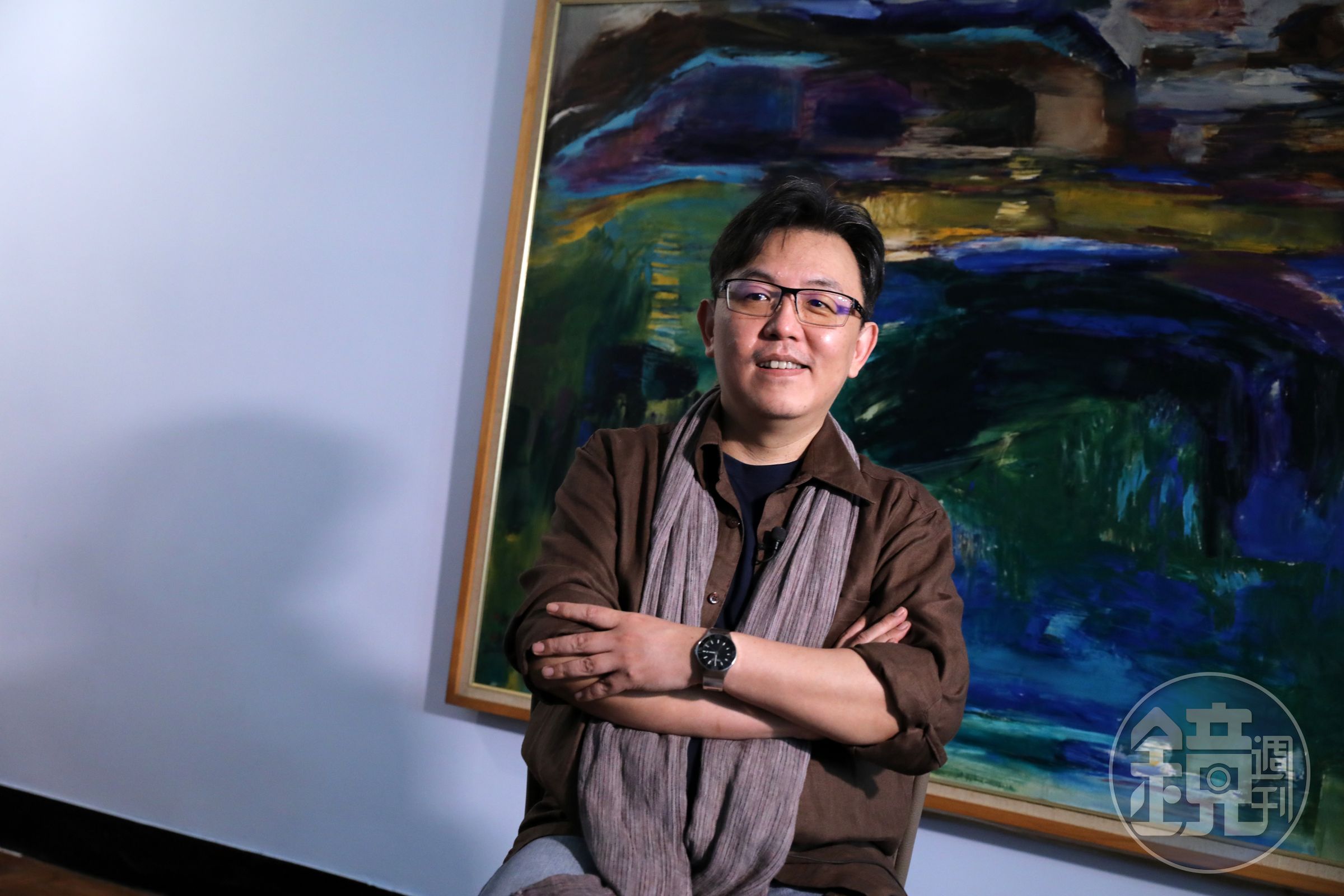郭強生成長在「創作家庭」，父親是畫家，母親偶爾也提筆寫作，郭強生還將母親的作品也收進書裡。