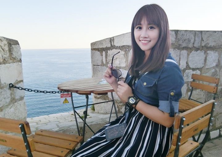 最早脫團的成員亞亞單飛工作運反而更旺，光上個月收入就有20萬元，是過去的10倍！（翻攝自亞亞臉書）