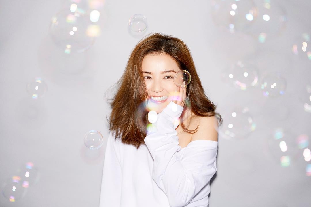 蔡卓妍雖然已快40歲，但當起迷妹來還是相當熱情。（翻攝自蔡卓妍IG）